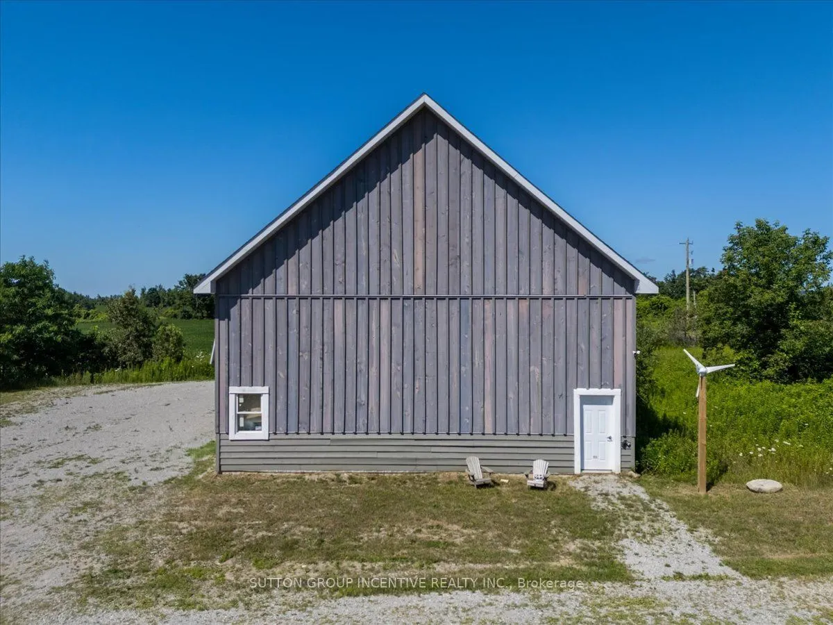 209 15/16 Sideroad E