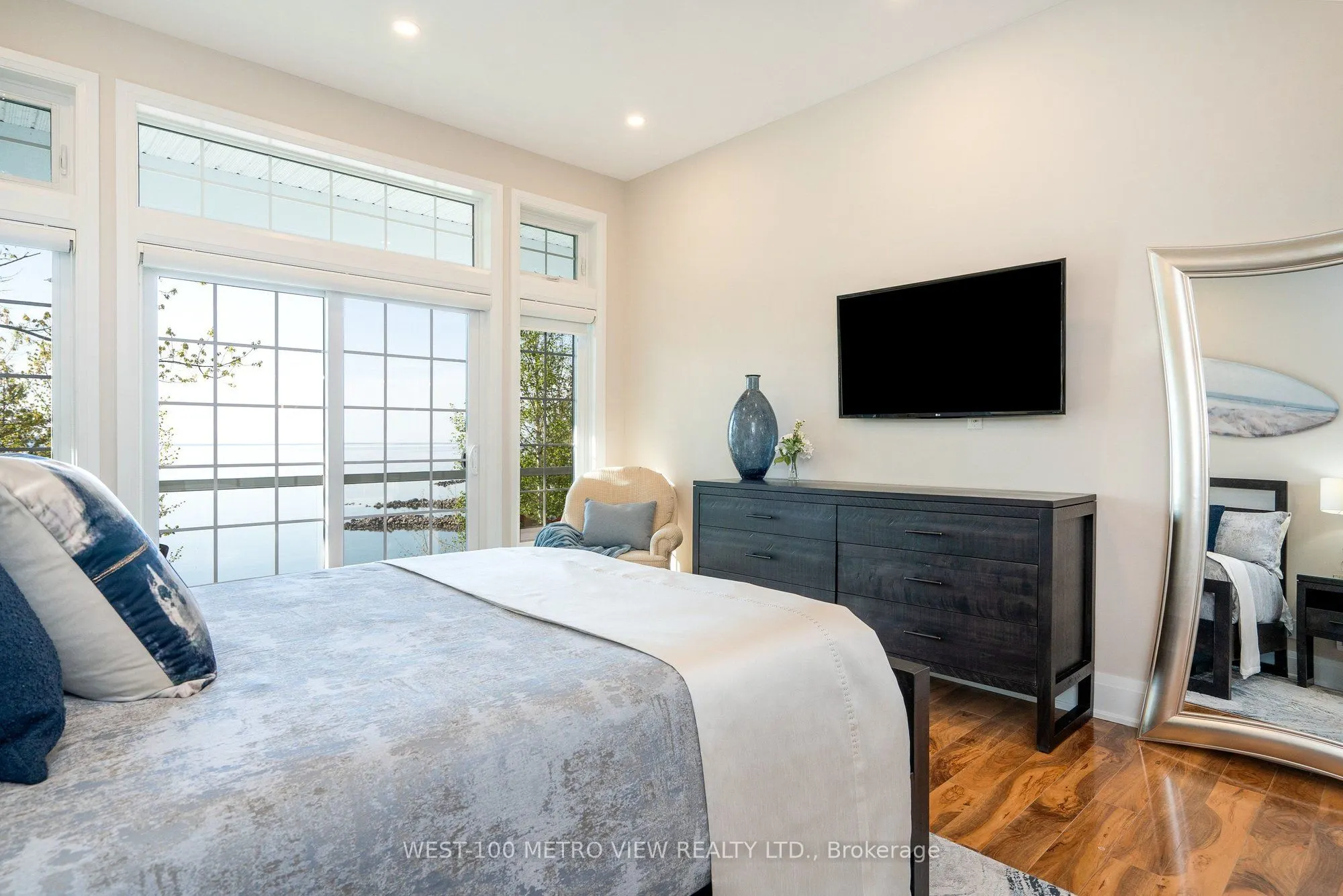 458 SILVER BIRCH Drive