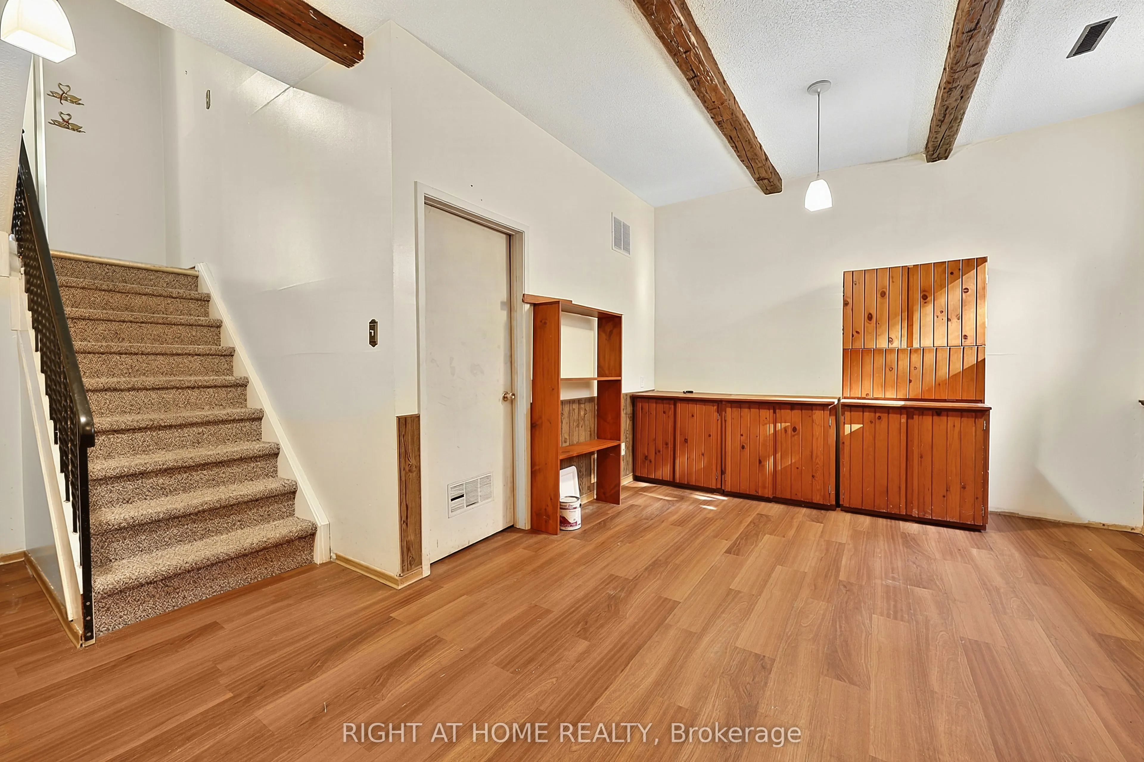 237 Steel Street #9