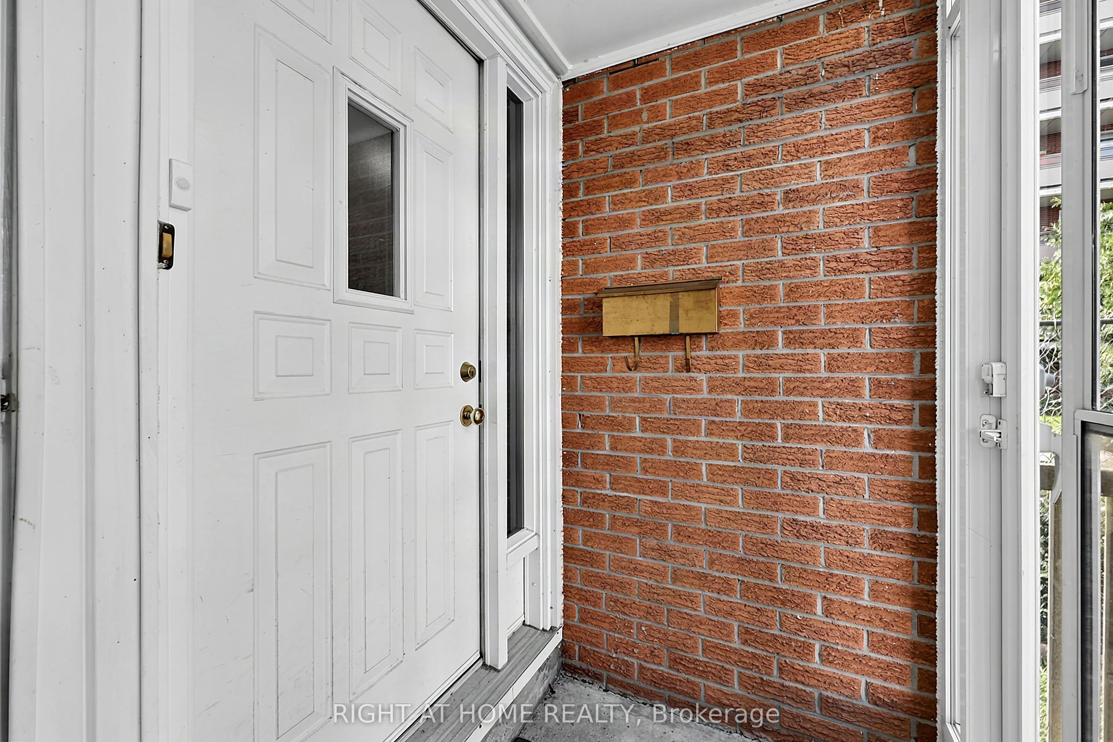 237 Steel Street #9