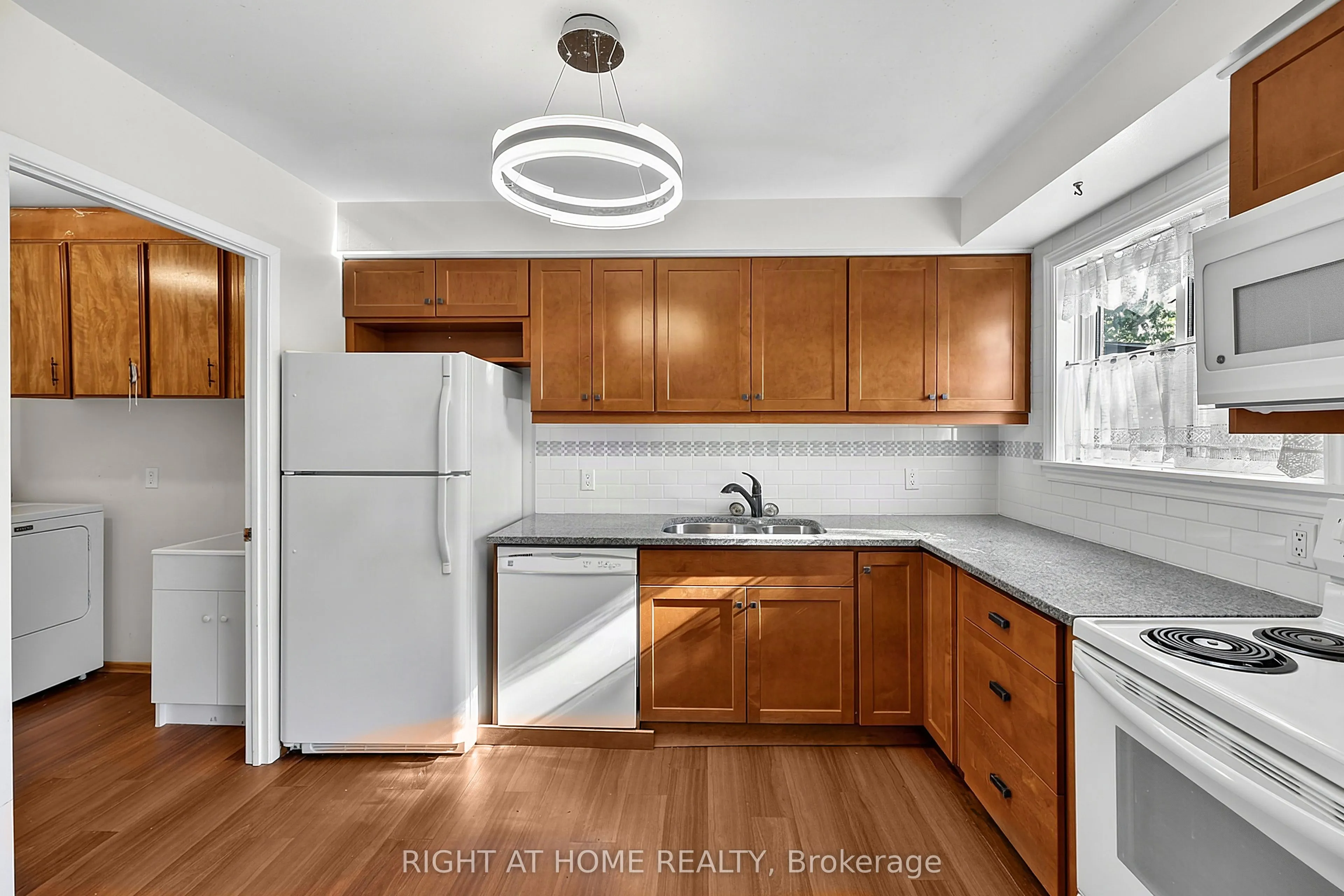 237 Steel Street #9