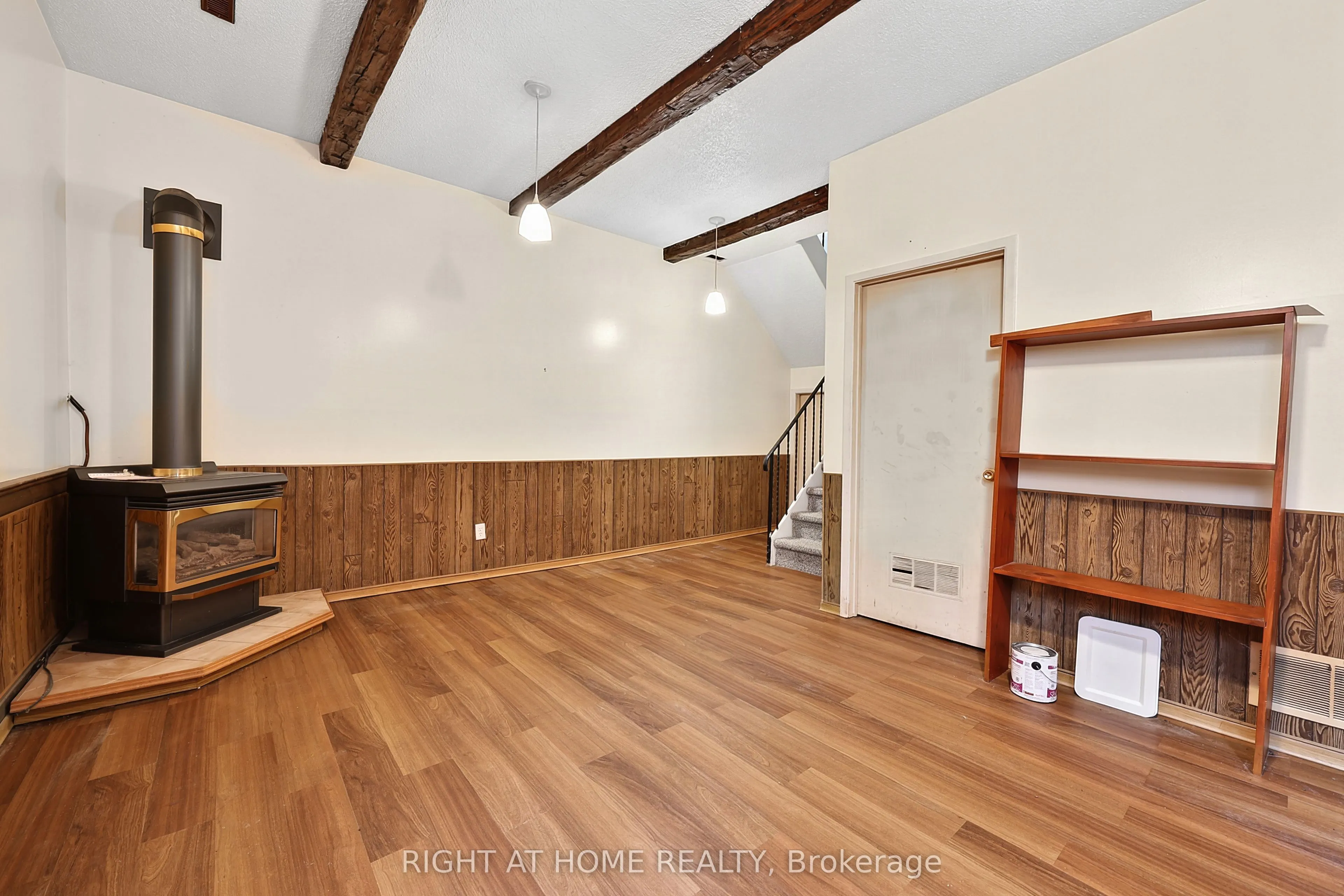 237 Steel Street #9