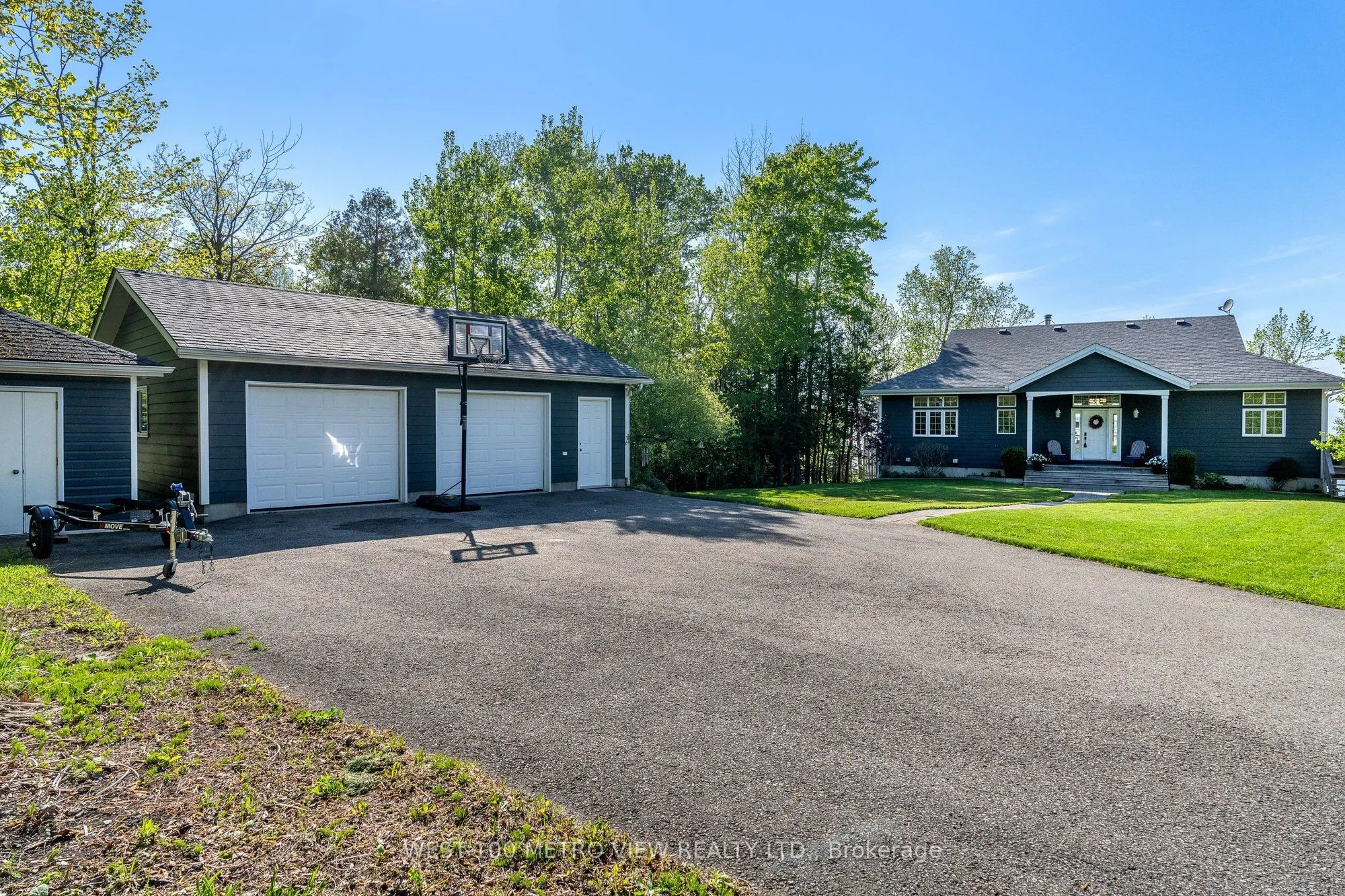 458 SILVER BIRCH Drive