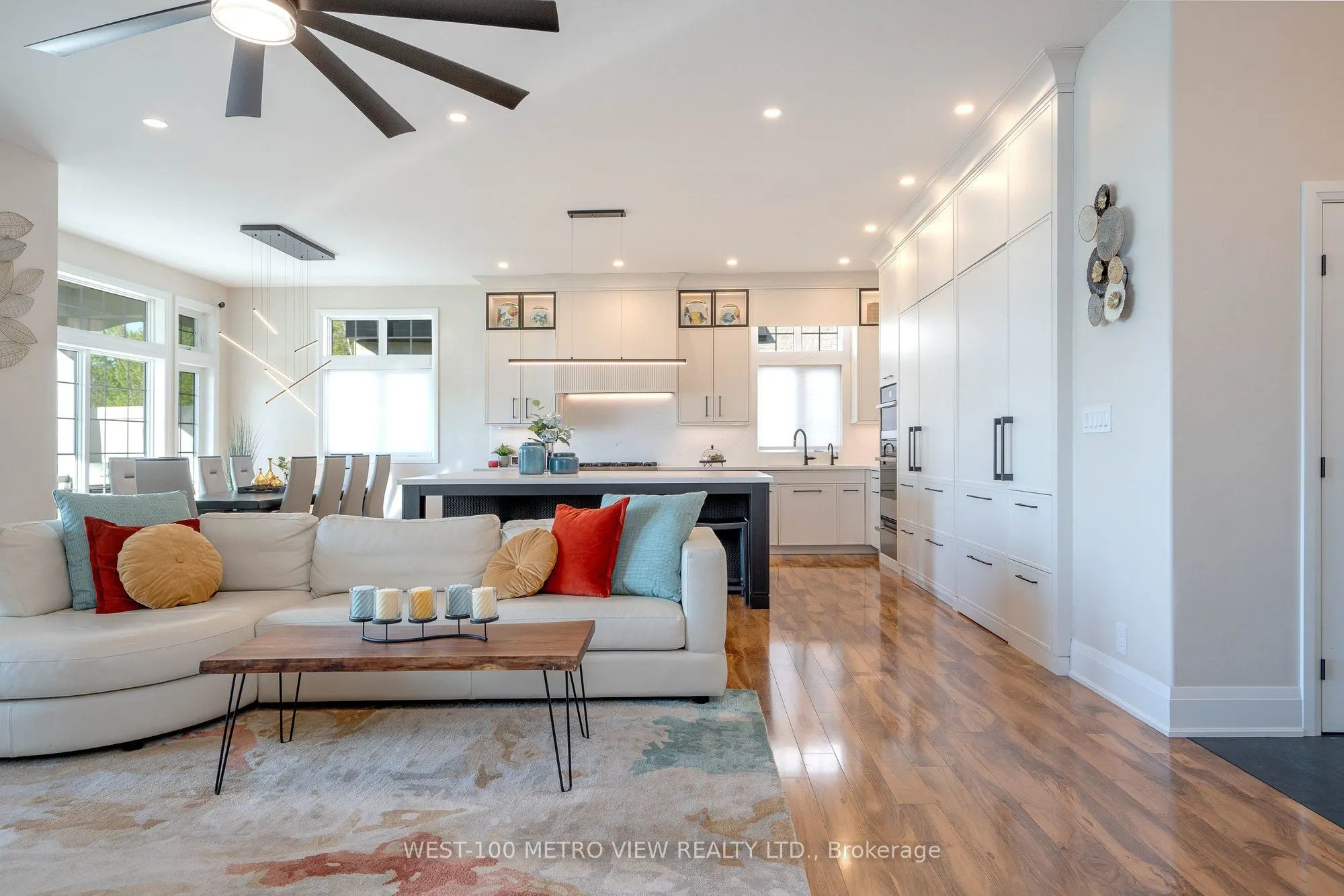 458 SILVER BIRCH Drive