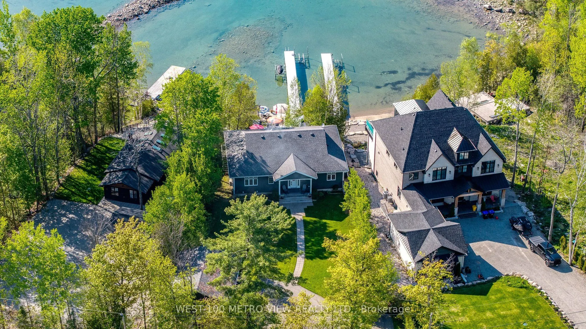 458 SILVER BIRCH Drive