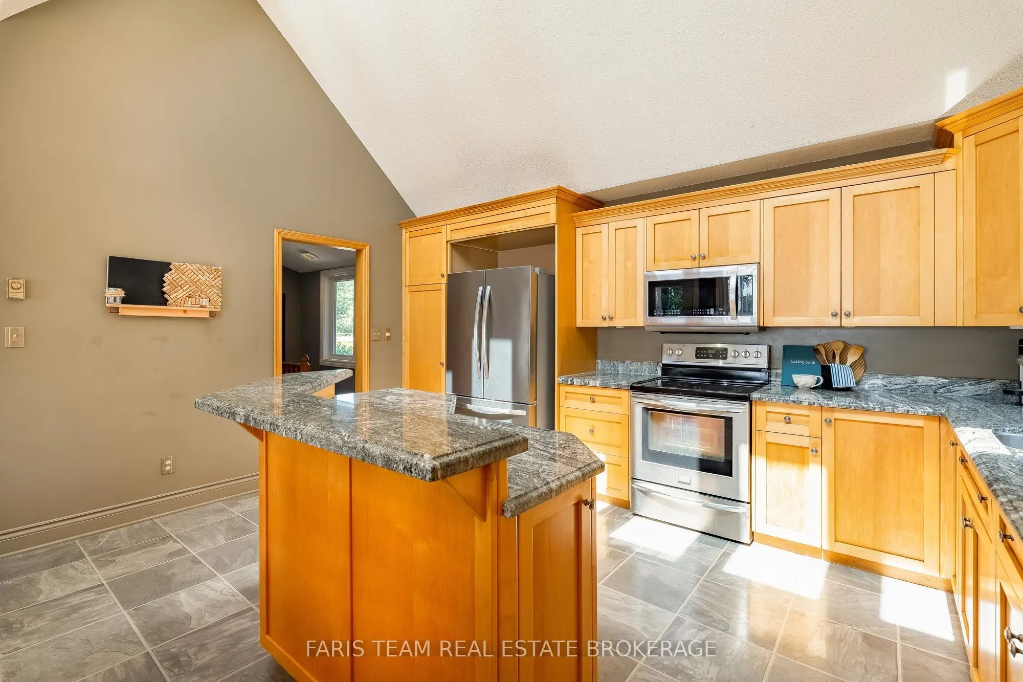 3299 Shoreview Drive