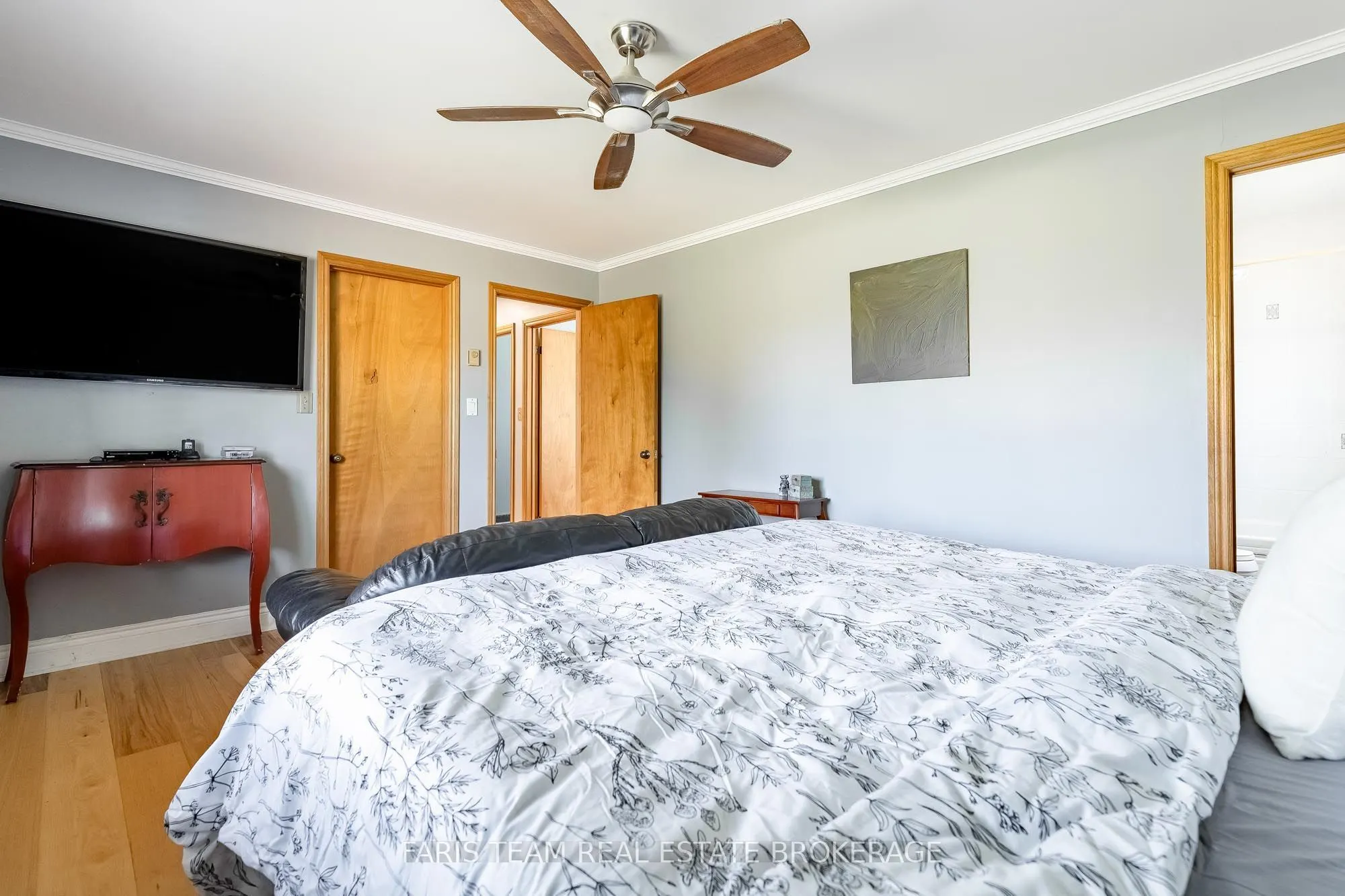 3299 Shoreview Drive