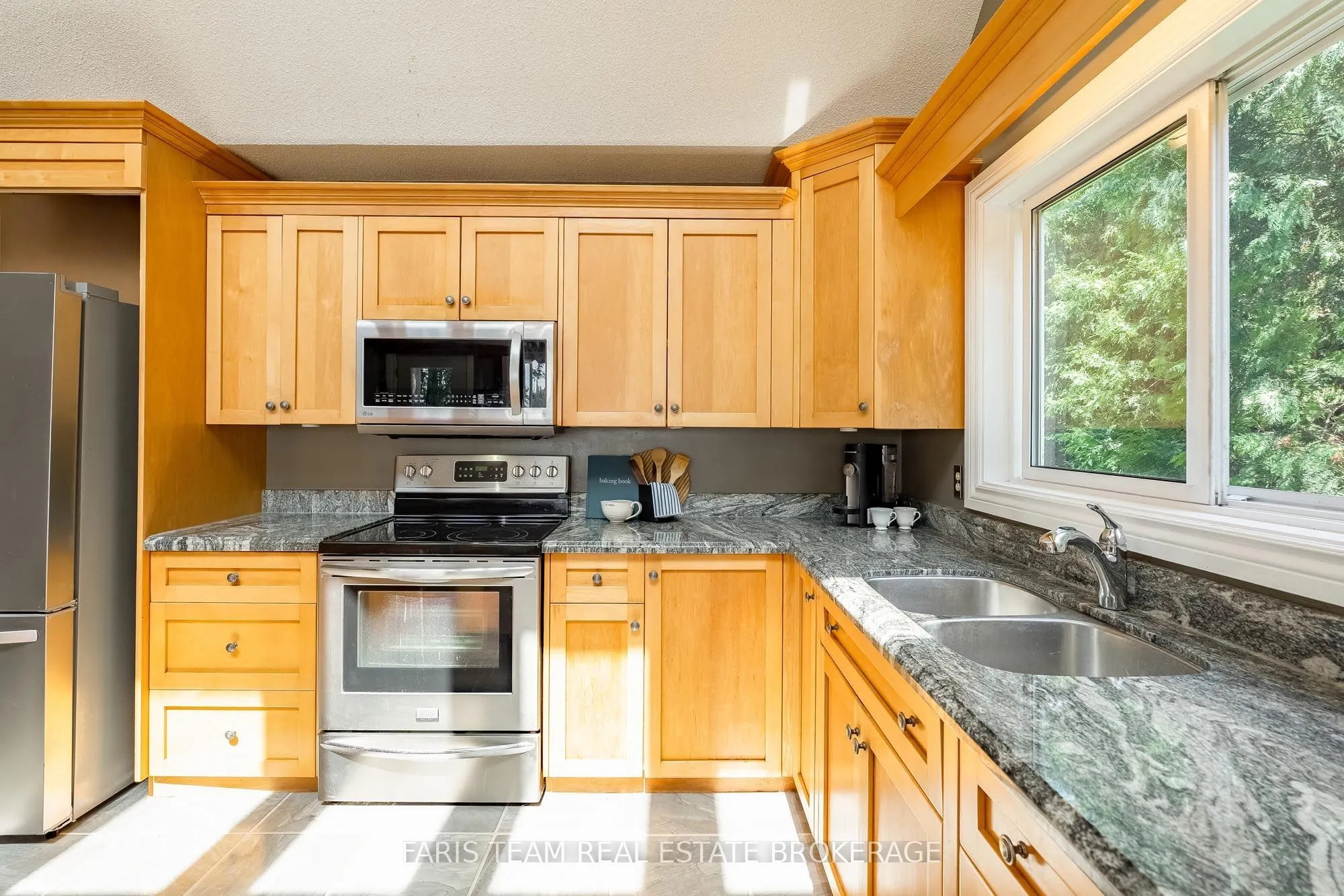 3299 Shoreview Drive
