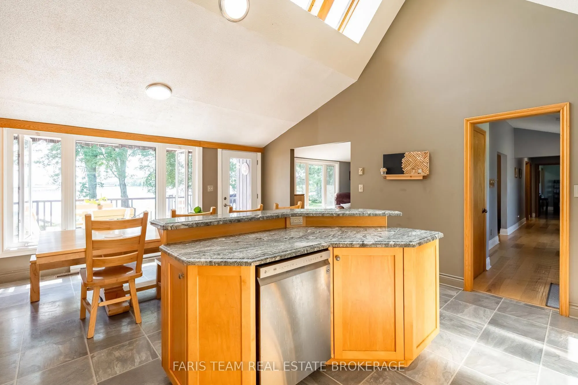 3299 Shoreview Drive