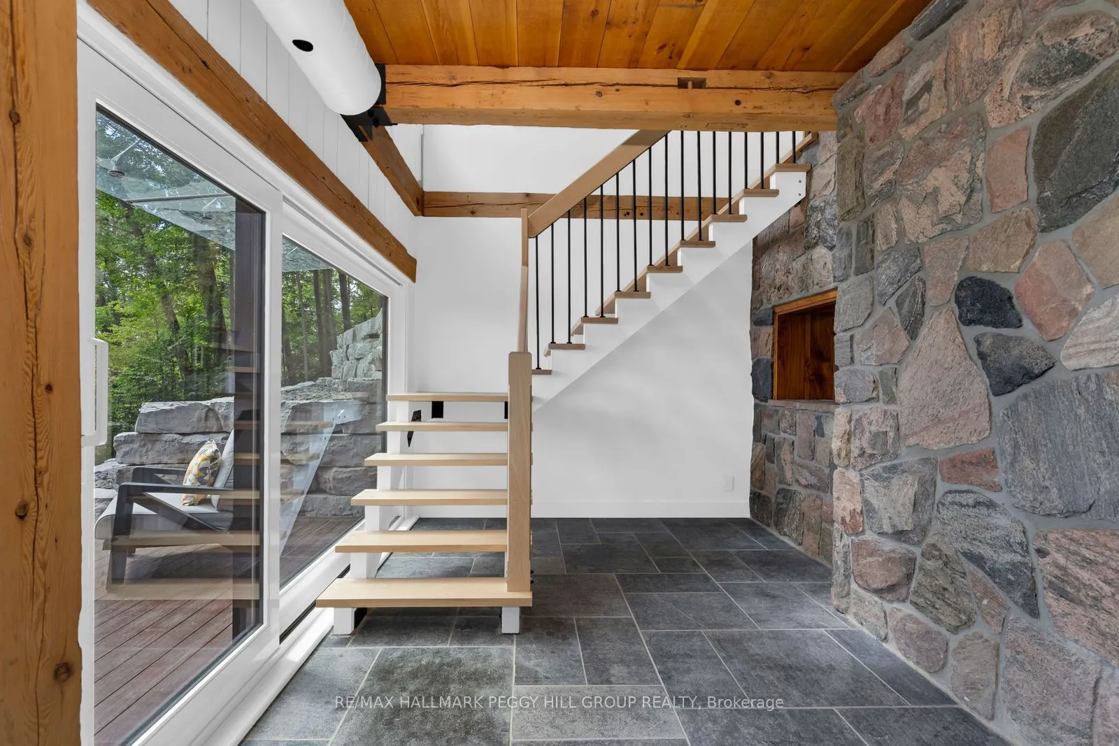 11 Crestwood Drive