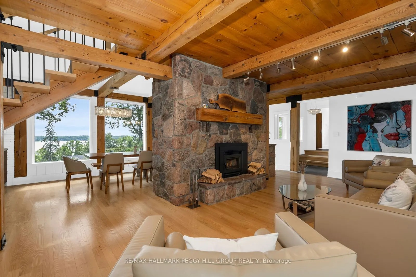 11 Crestwood Drive