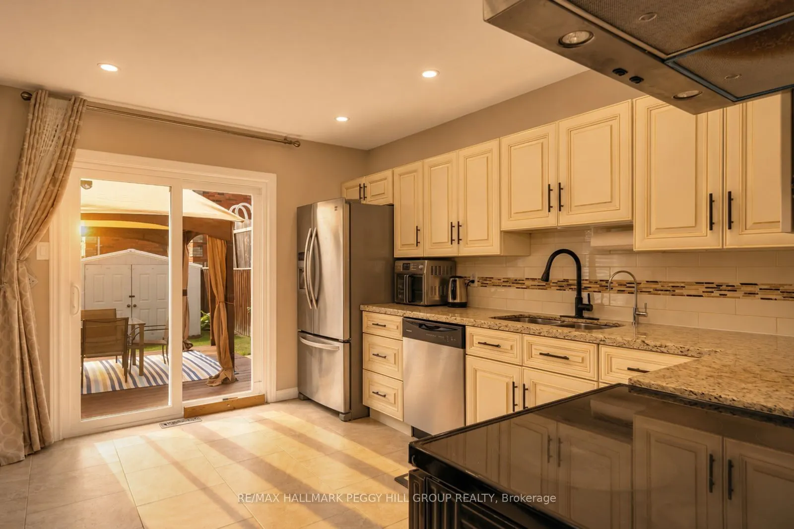 35 Victorway Drive
