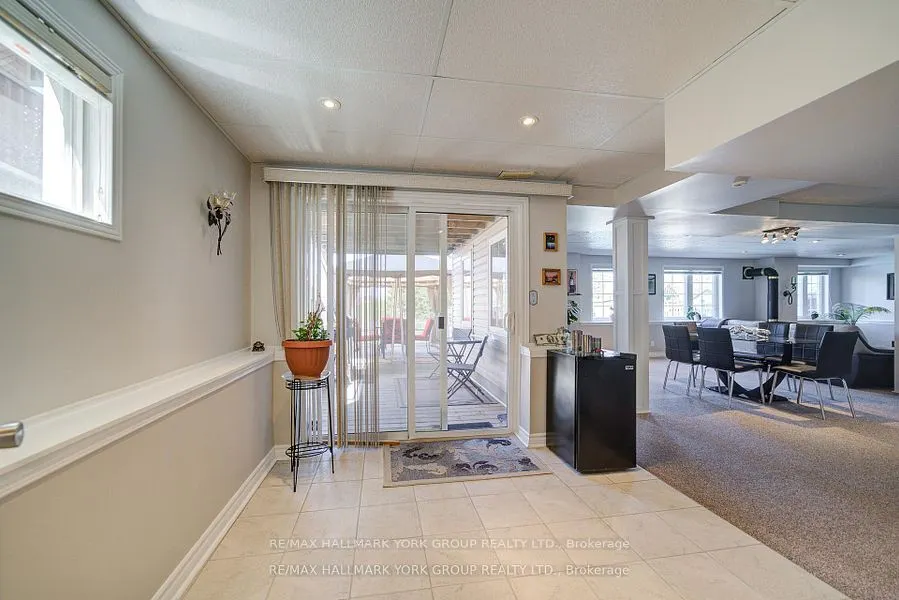 26 Regalia Way