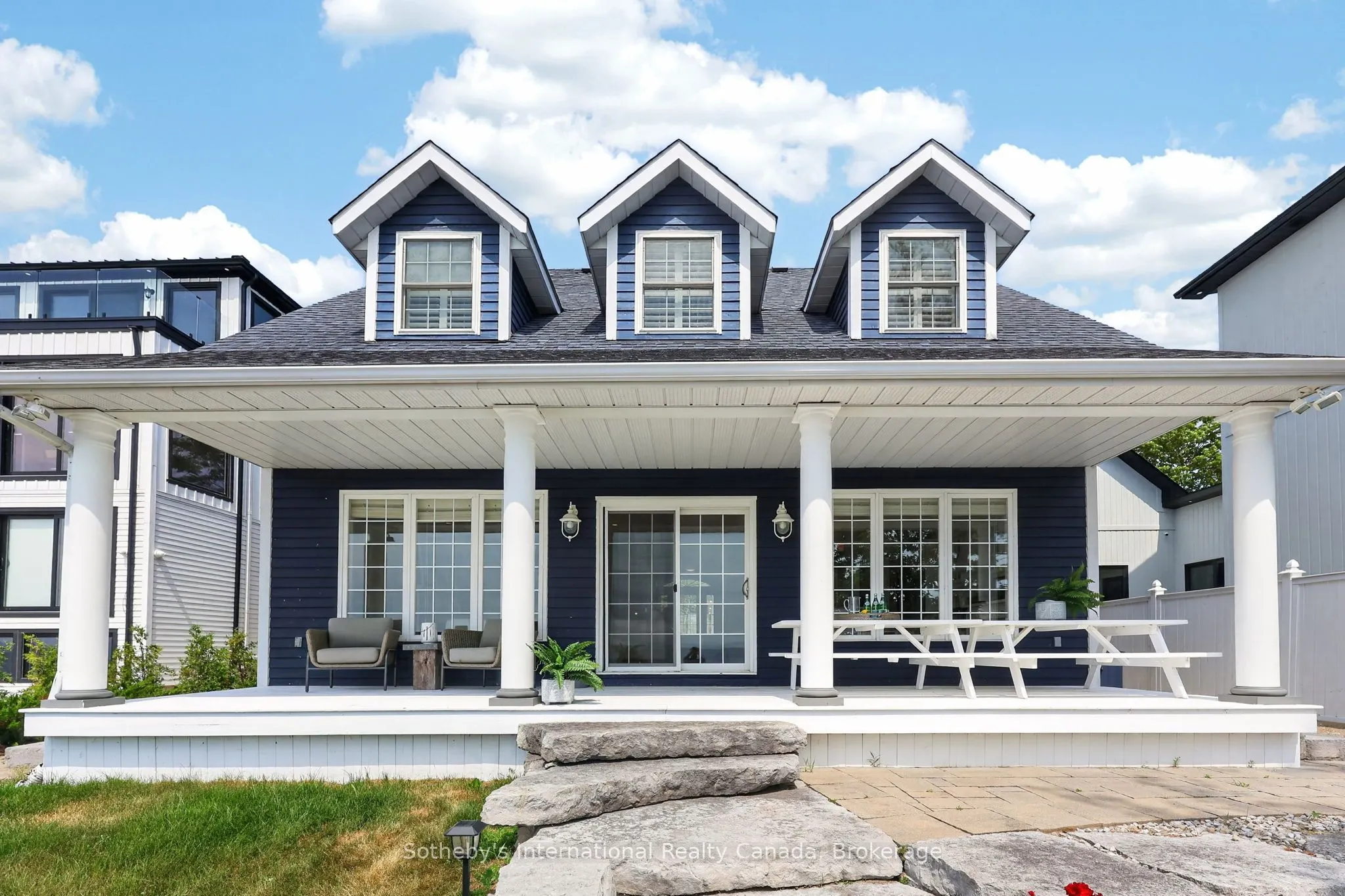10 Lundy Lane