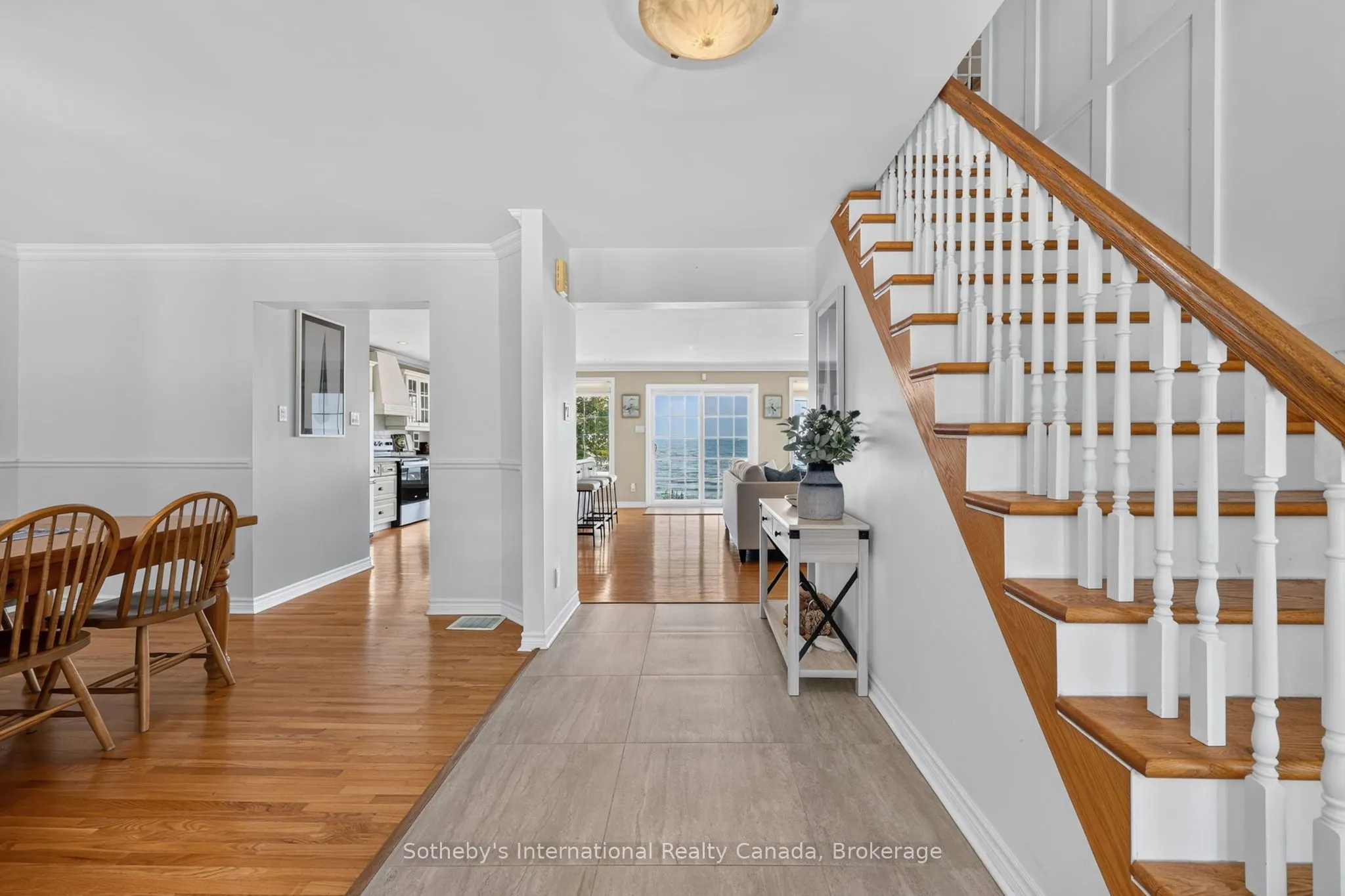 10 Lundy Lane