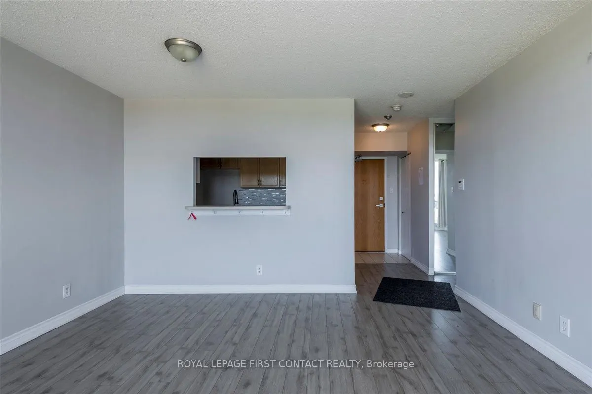 65 Ellen Street #709