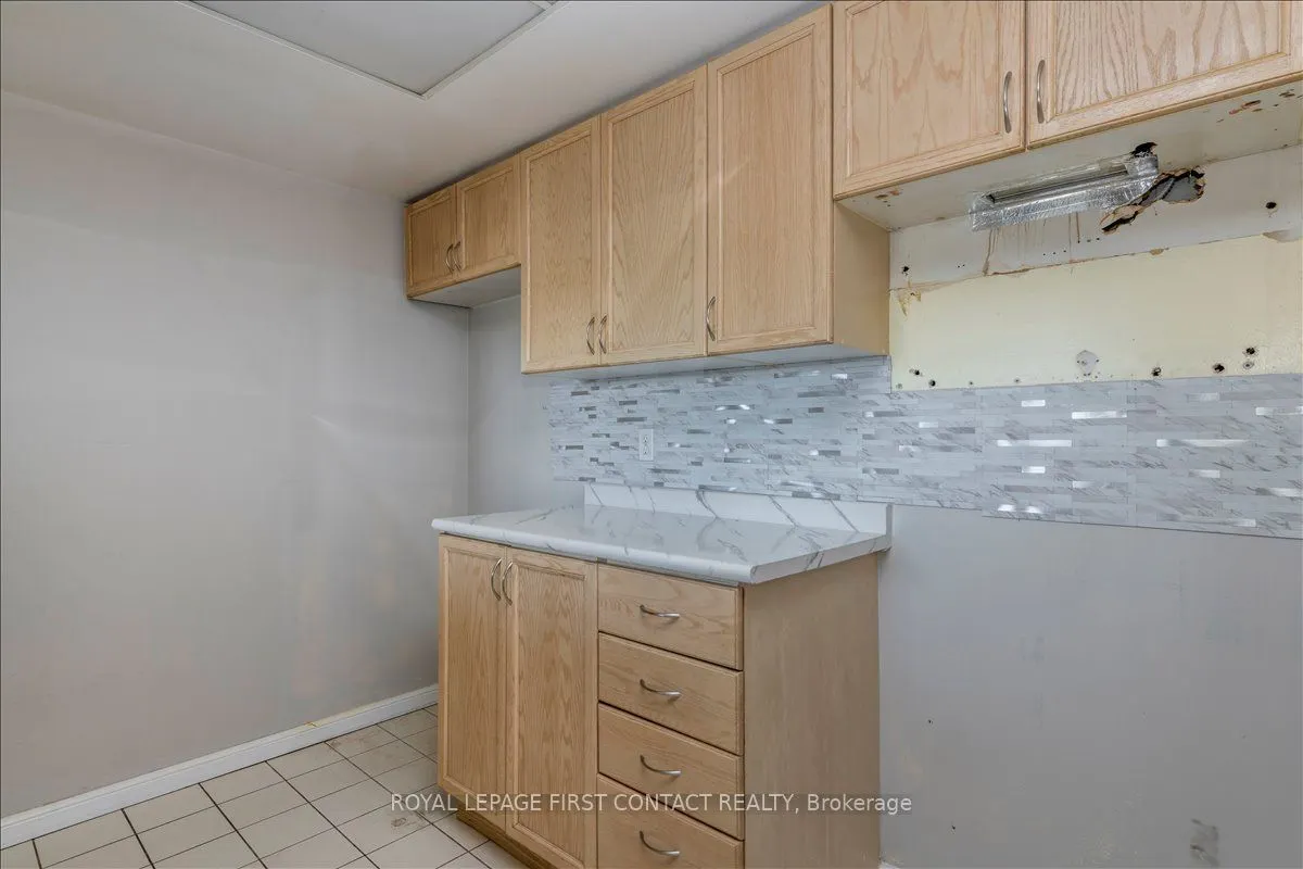 65 Ellen Street #709
