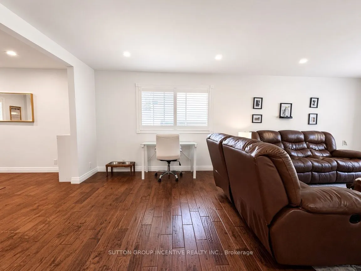 8 Alpine Way
