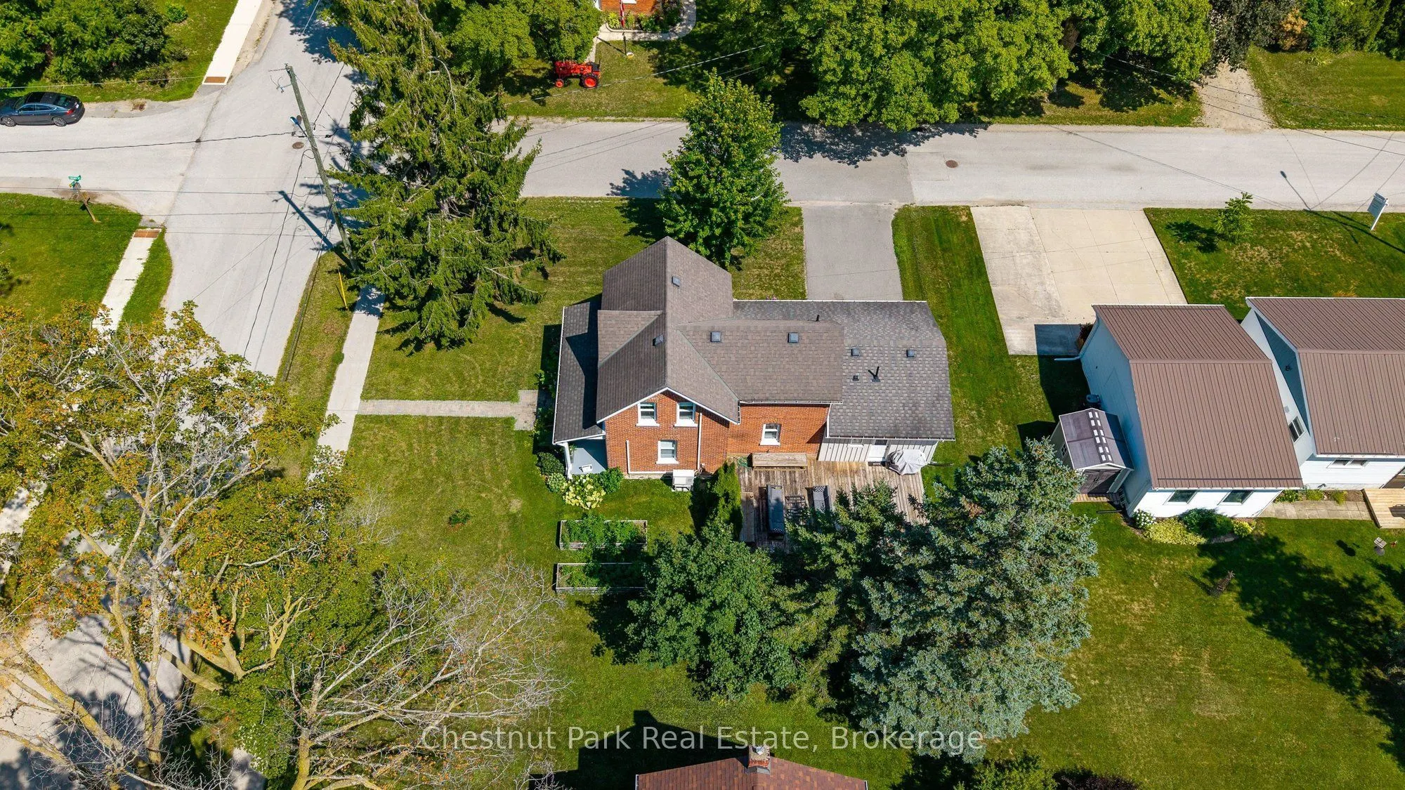 9 Wellington Street E