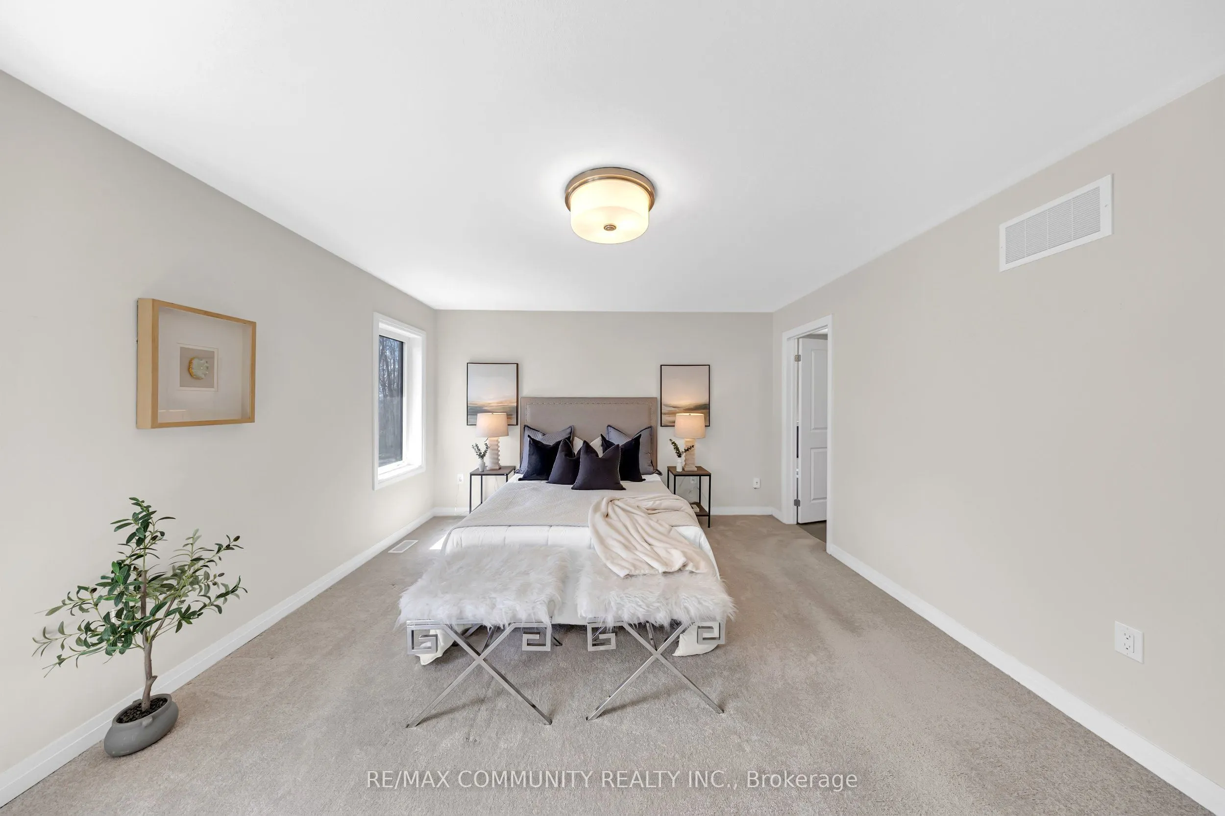 3169 Searidge Street