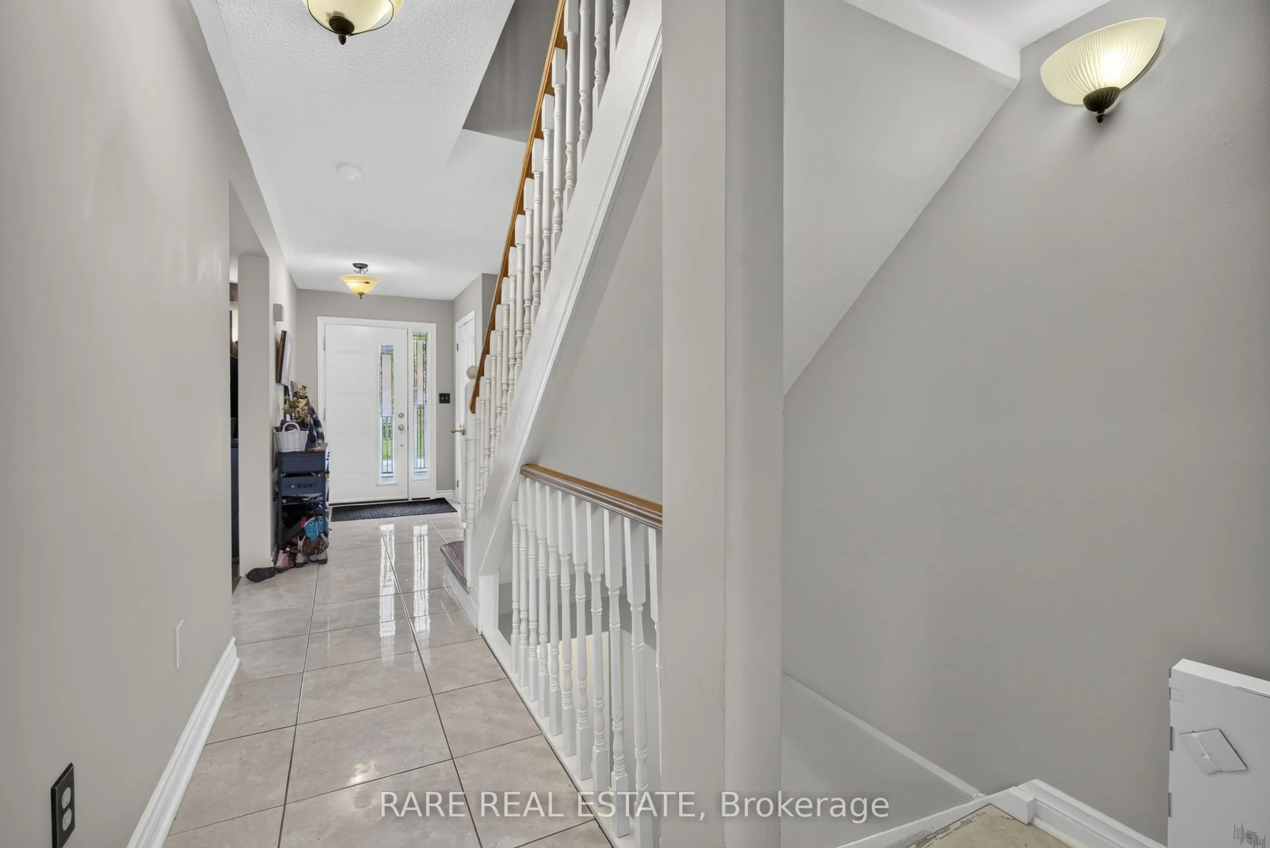 25 Edgewood Crescent