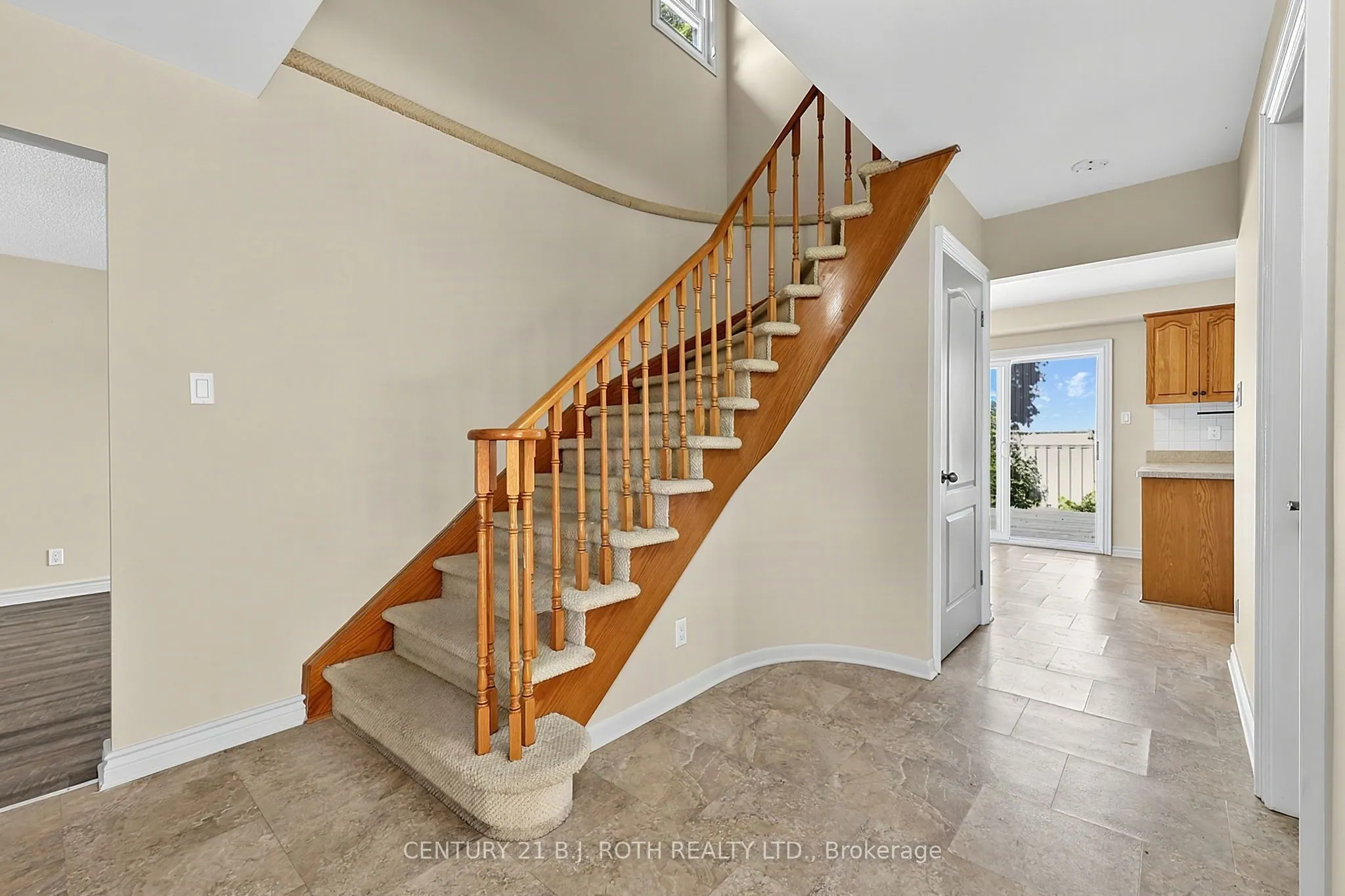 104 WOODSIDE Drive