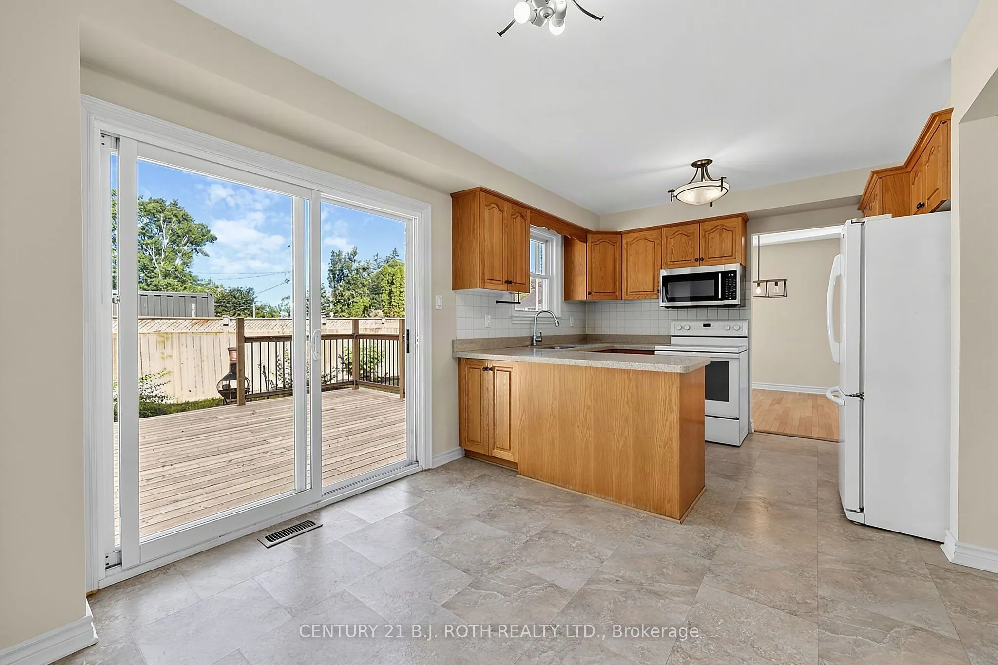 104 WOODSIDE Drive