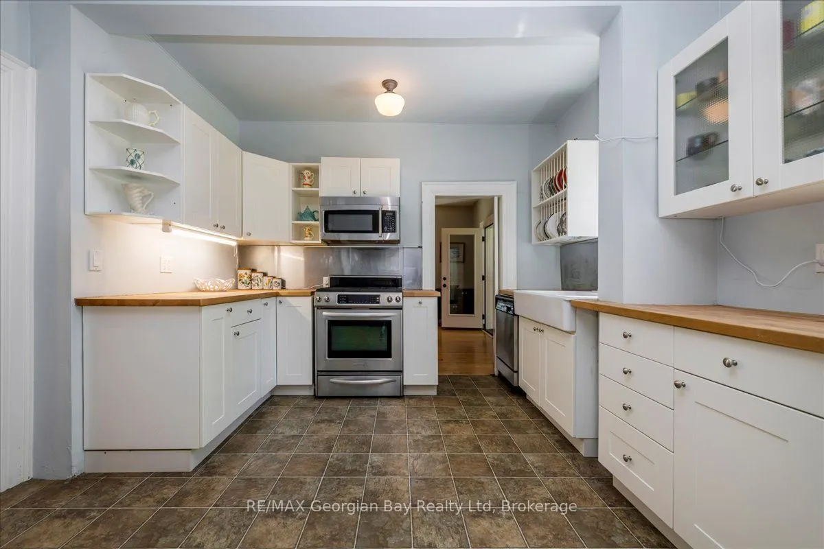 238 Sixth Street