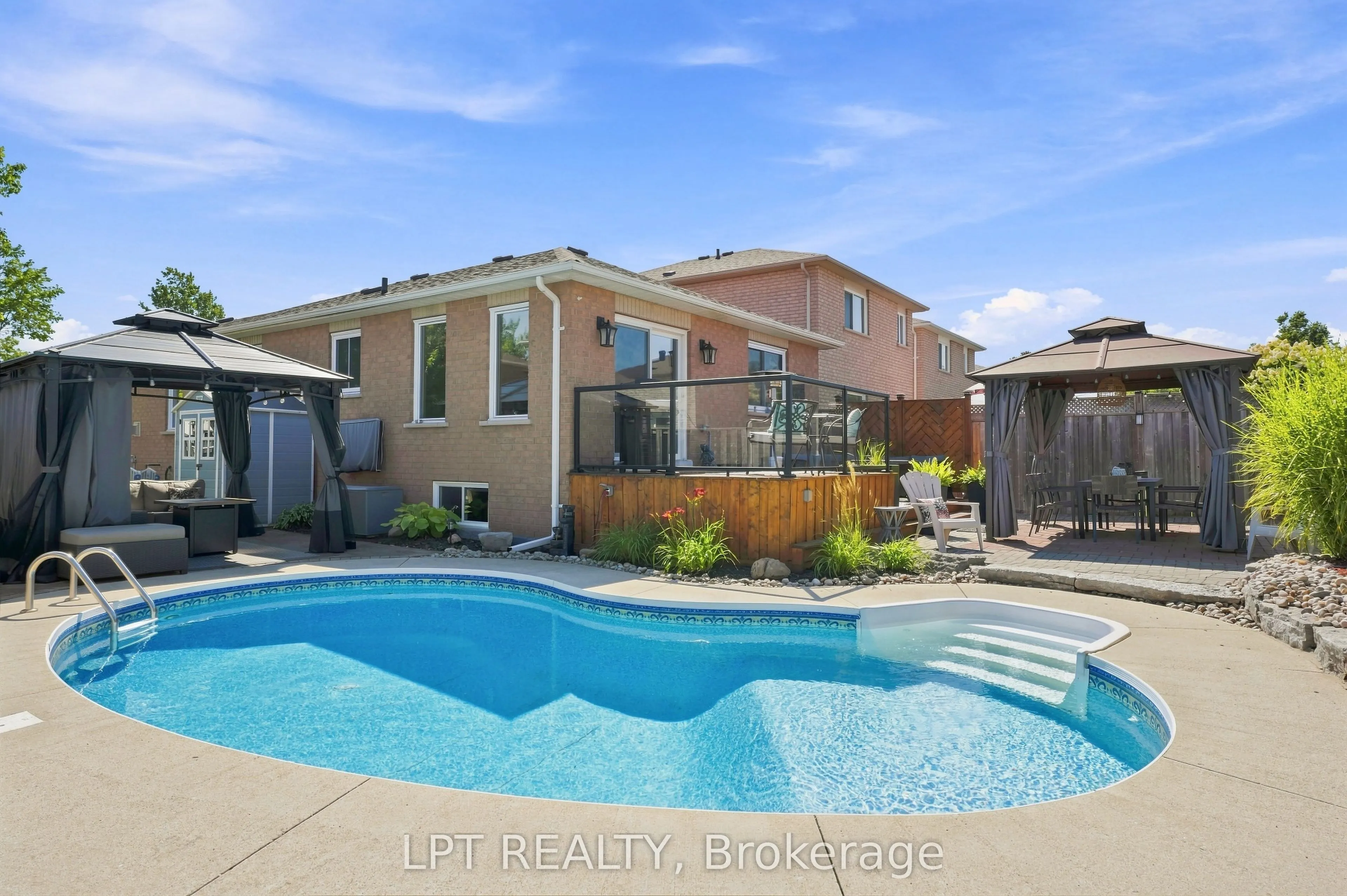 4 Lister Drive