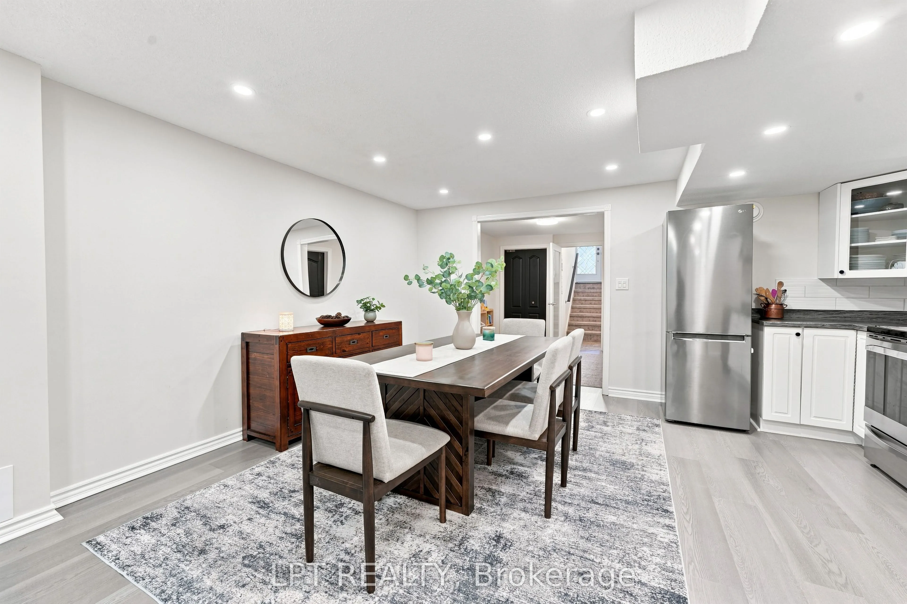 4 Lister Drive