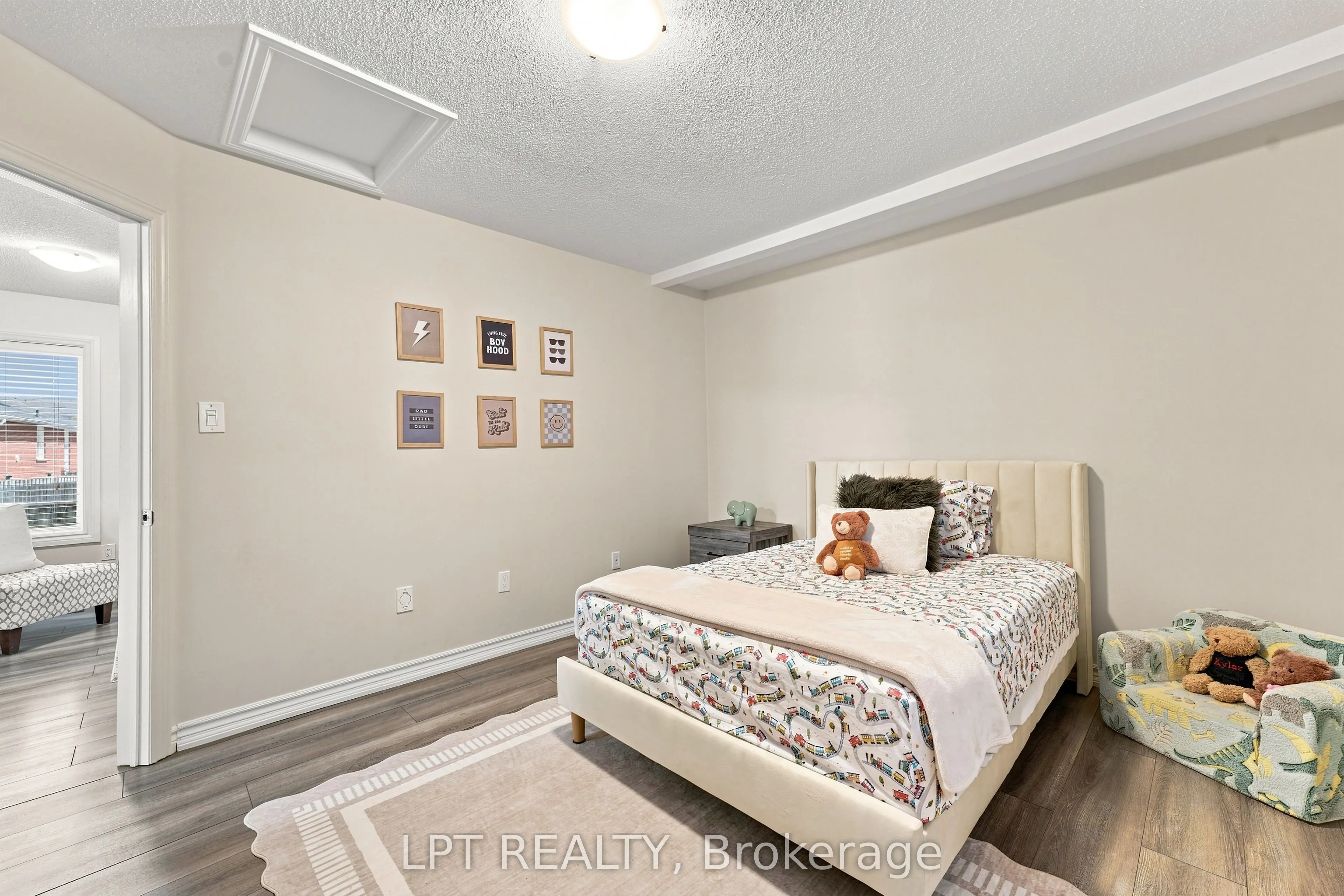 4 Lister Drive