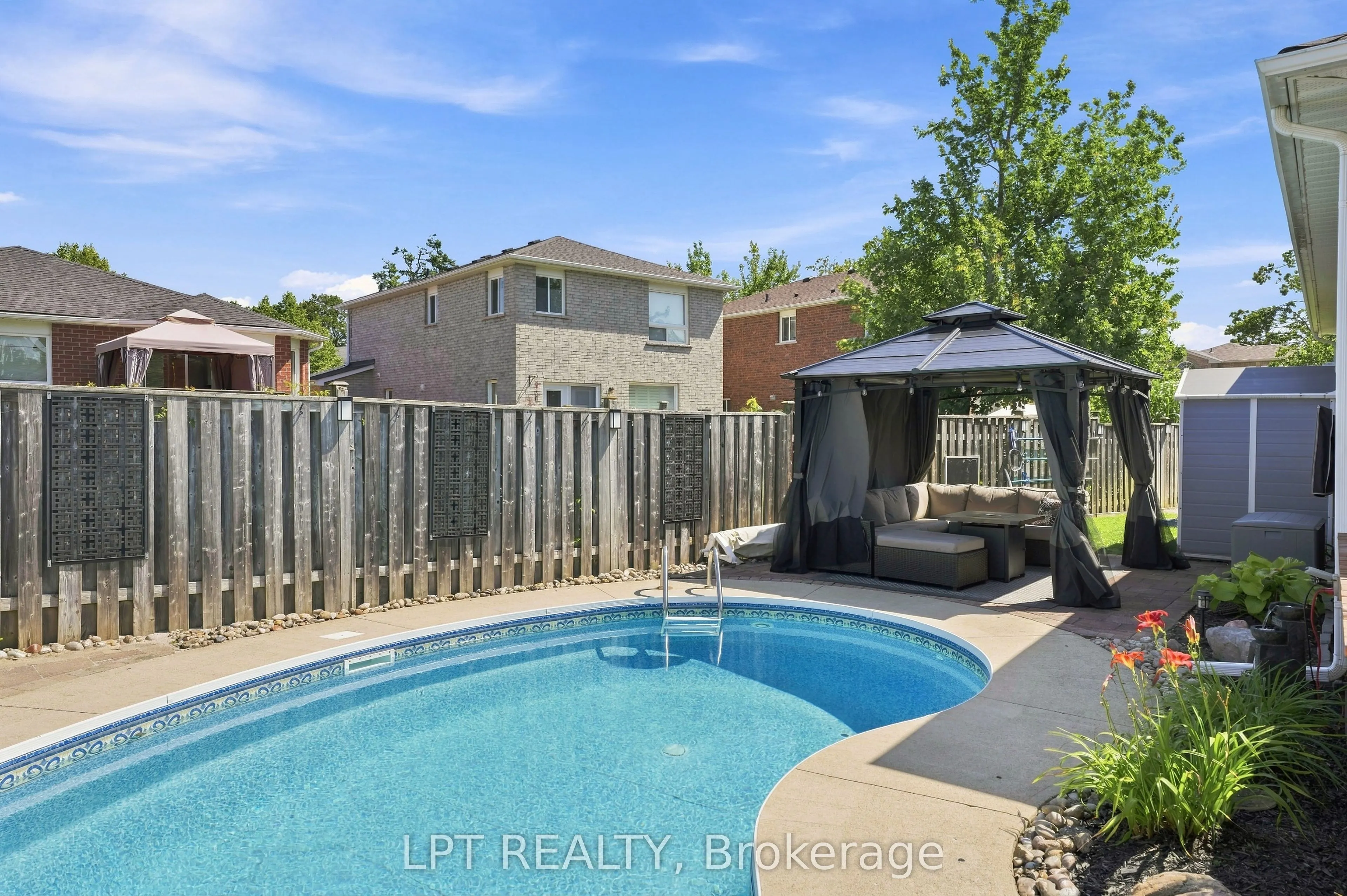 4 Lister Drive