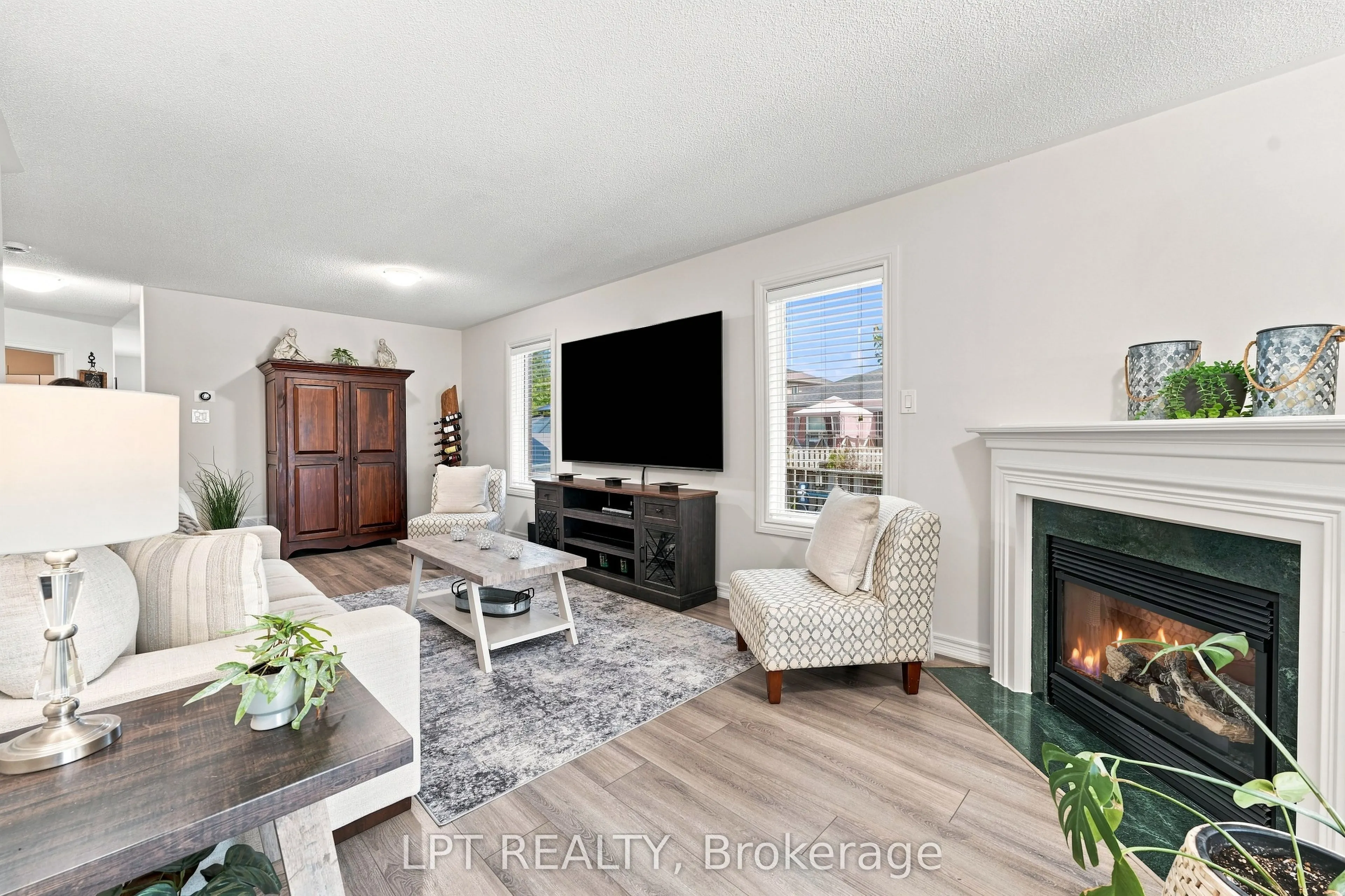 4 Lister Drive