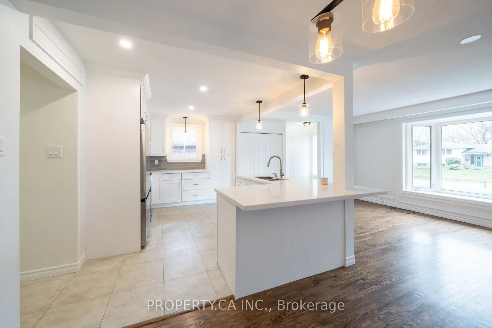 24 Thorncrest Road