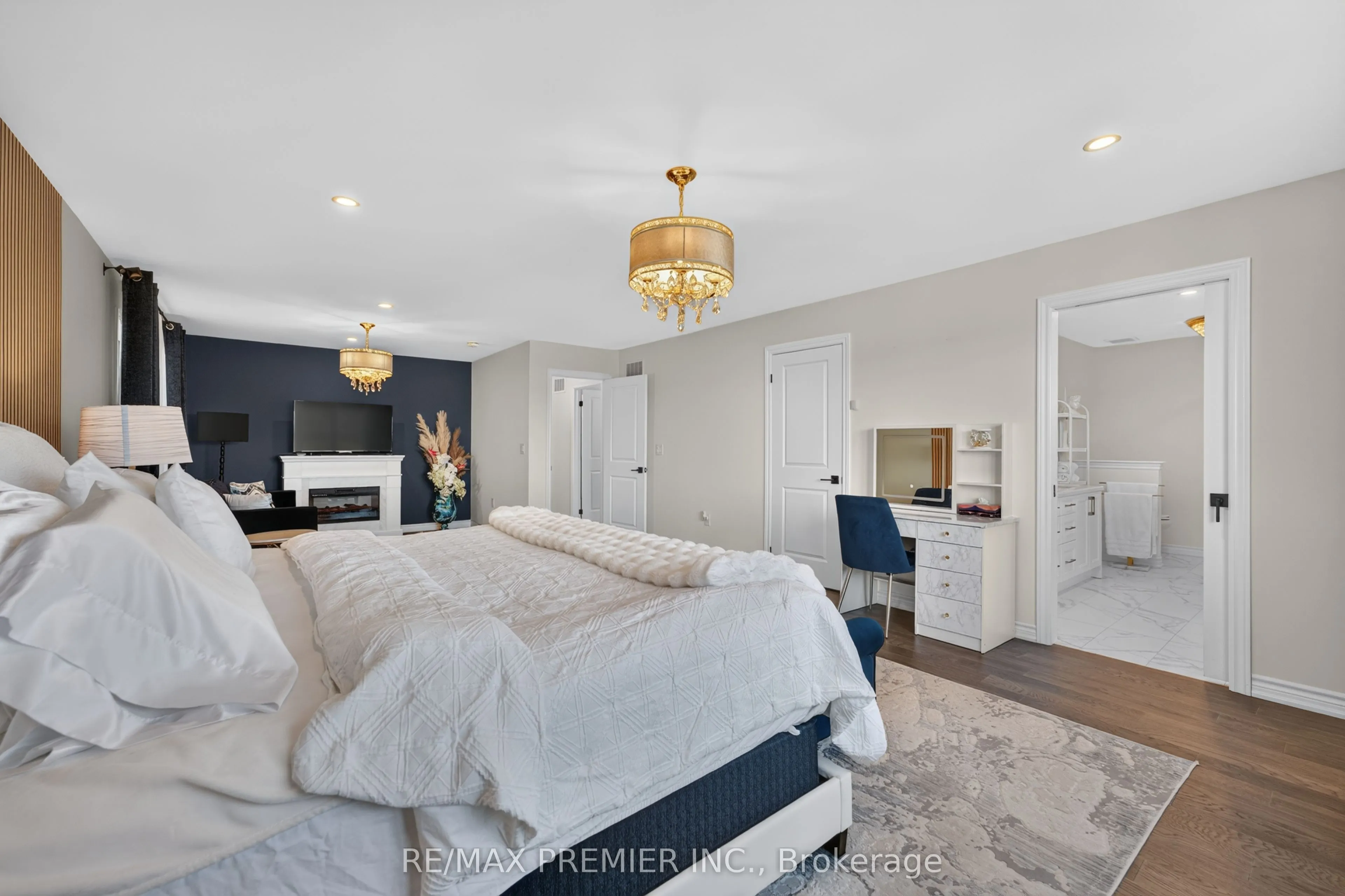 3020 Sierra Drive