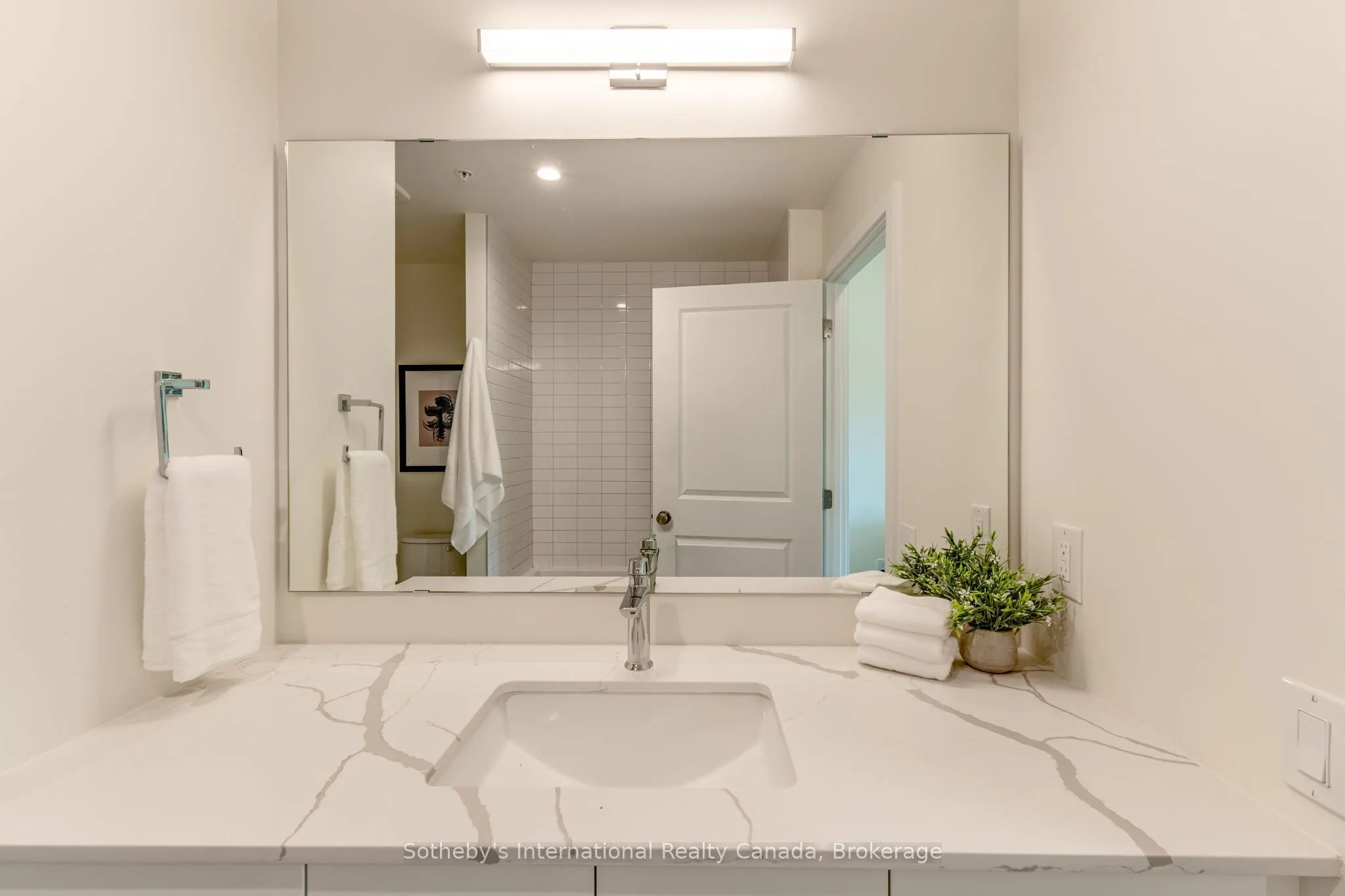 121 Mary St Street #311