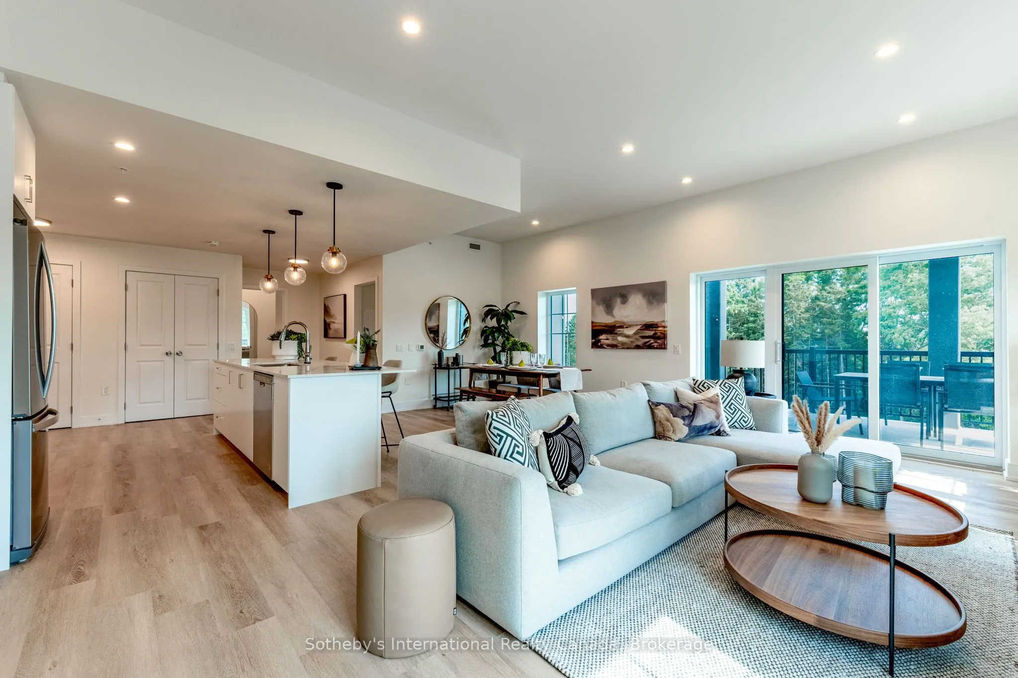 121 Mary St Street #311