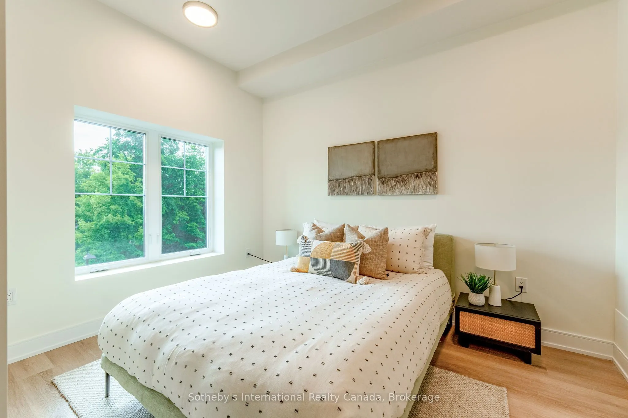 121 Mary St Street #311