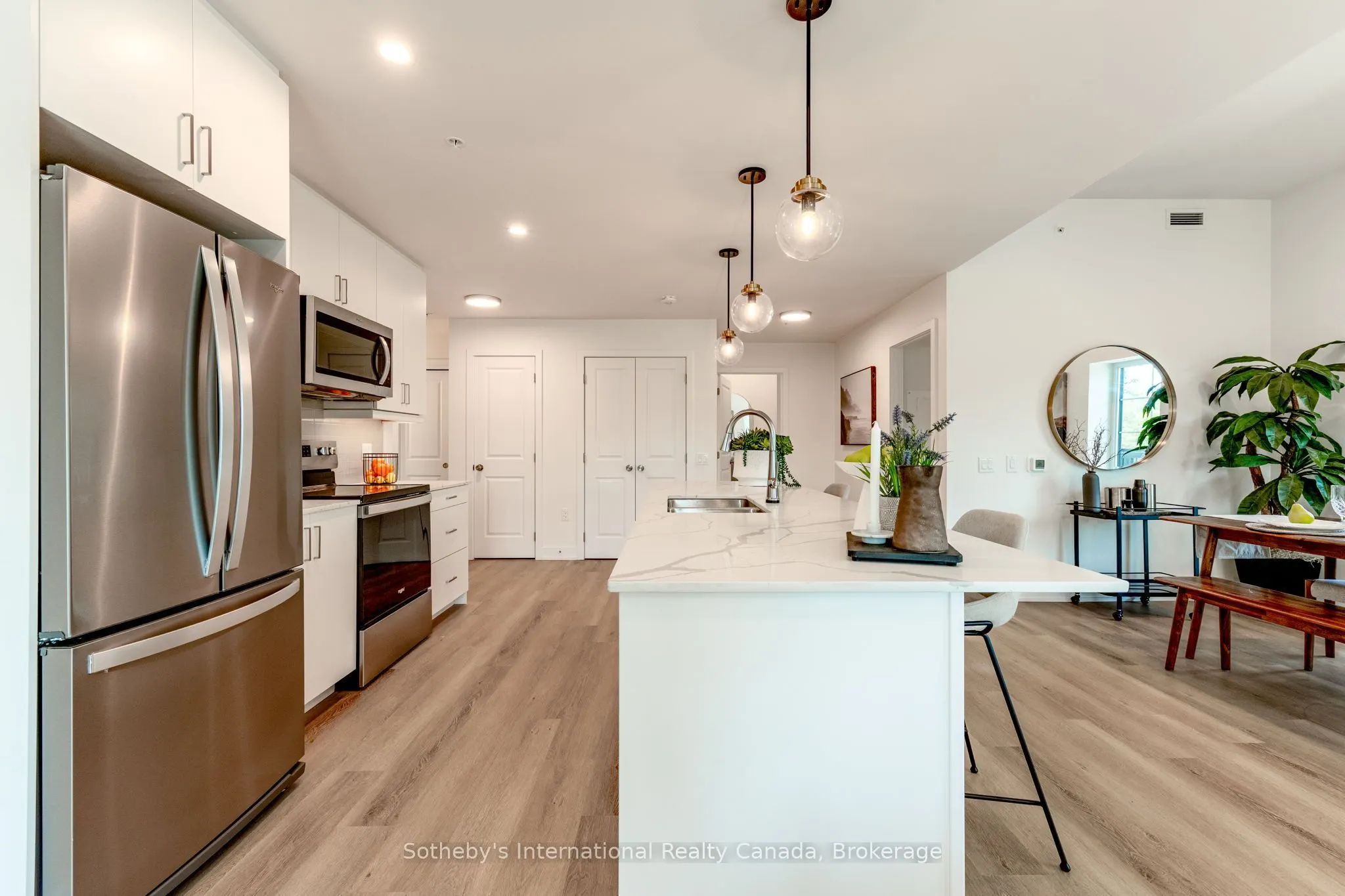 121 Mary St Street #311