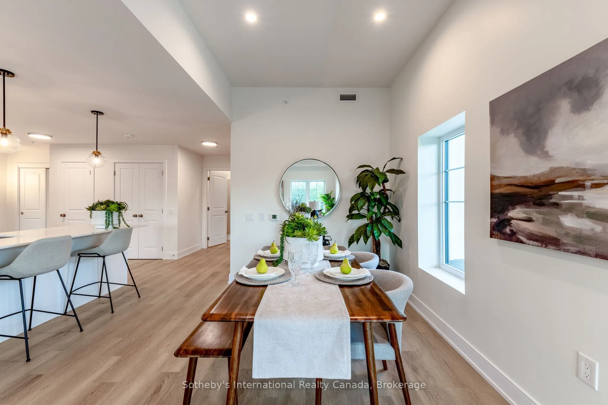 121 Mary St Street #311