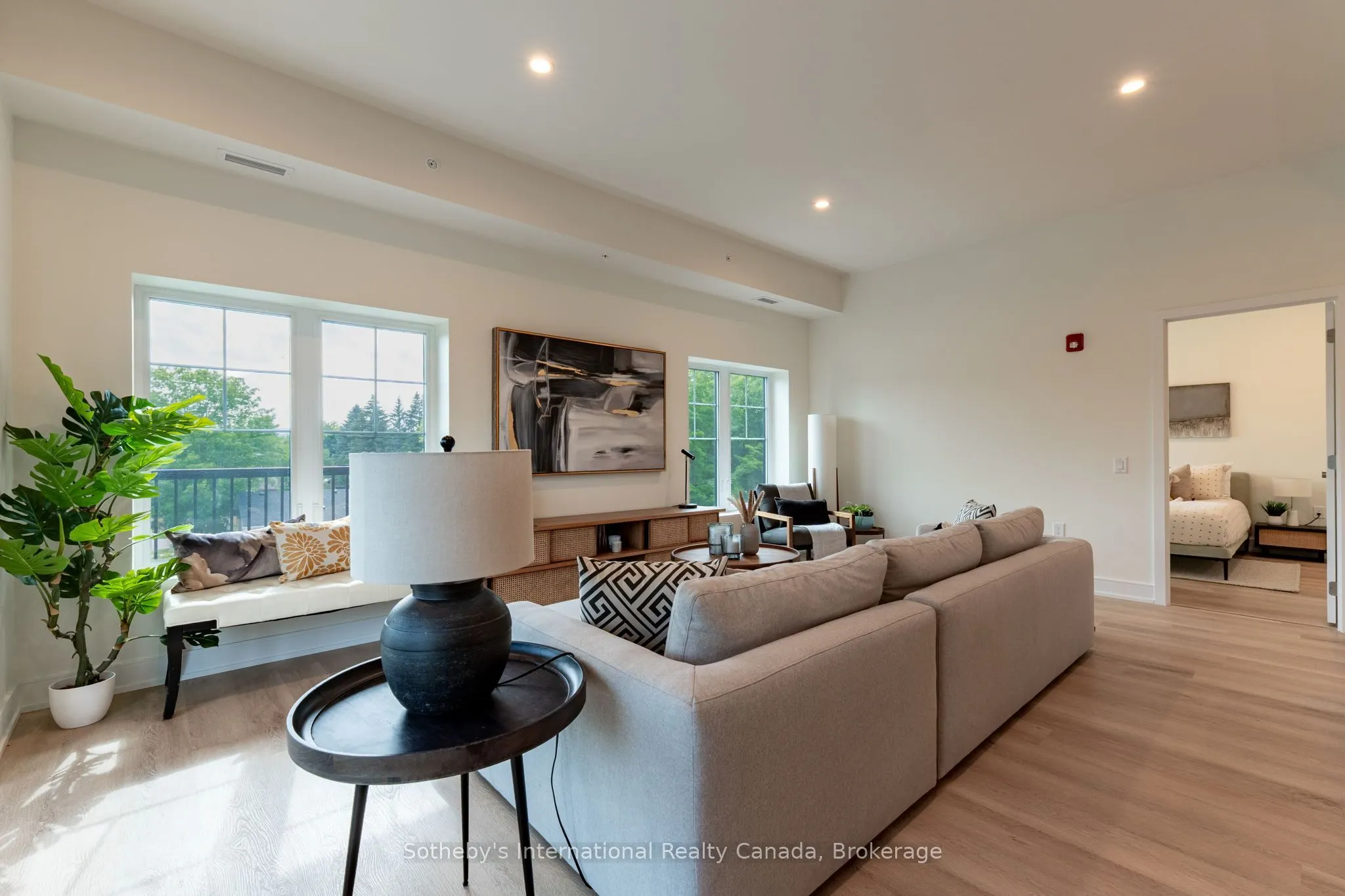 121 Mary St Street #311
