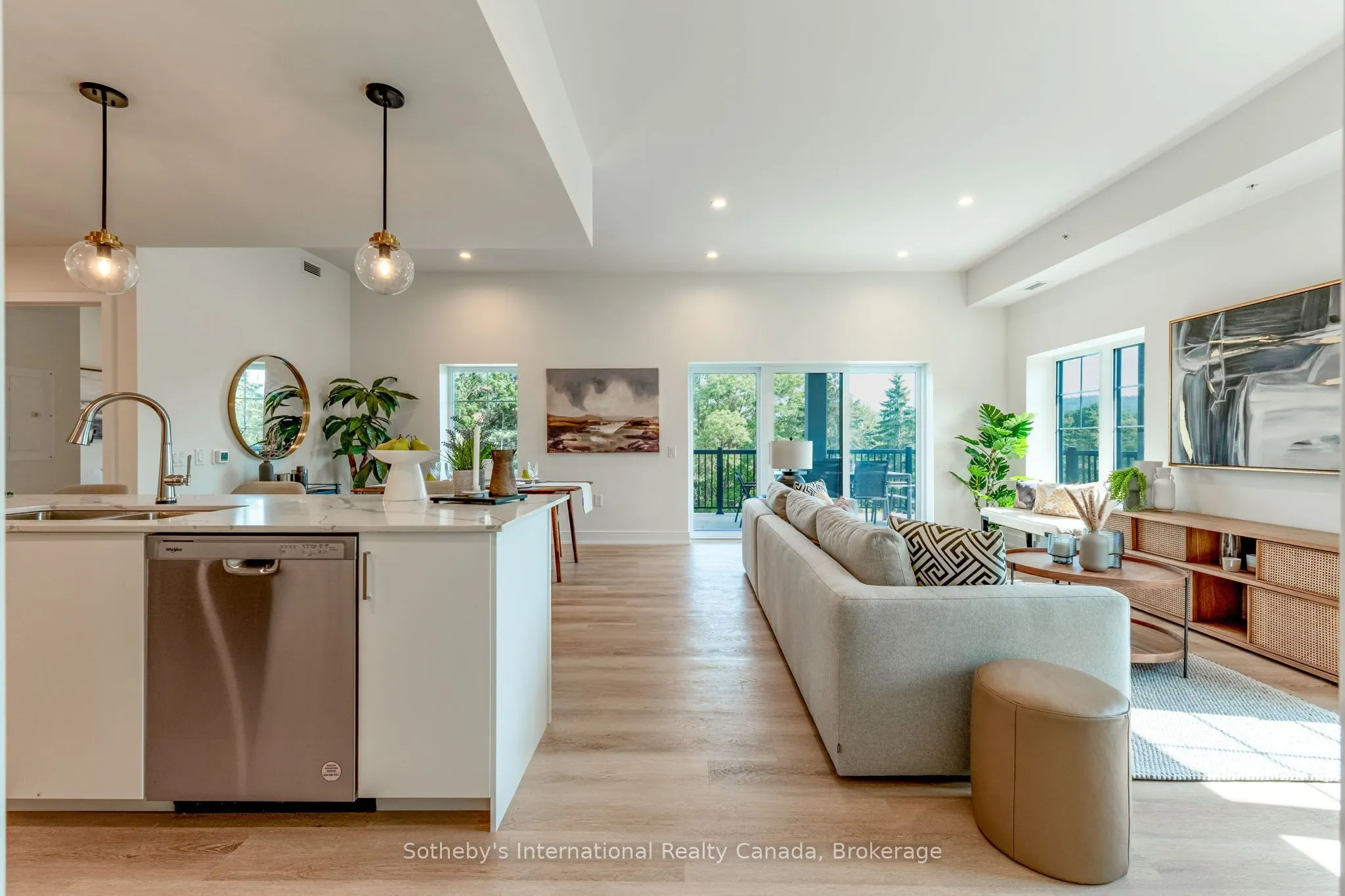 121 Mary St Street #311