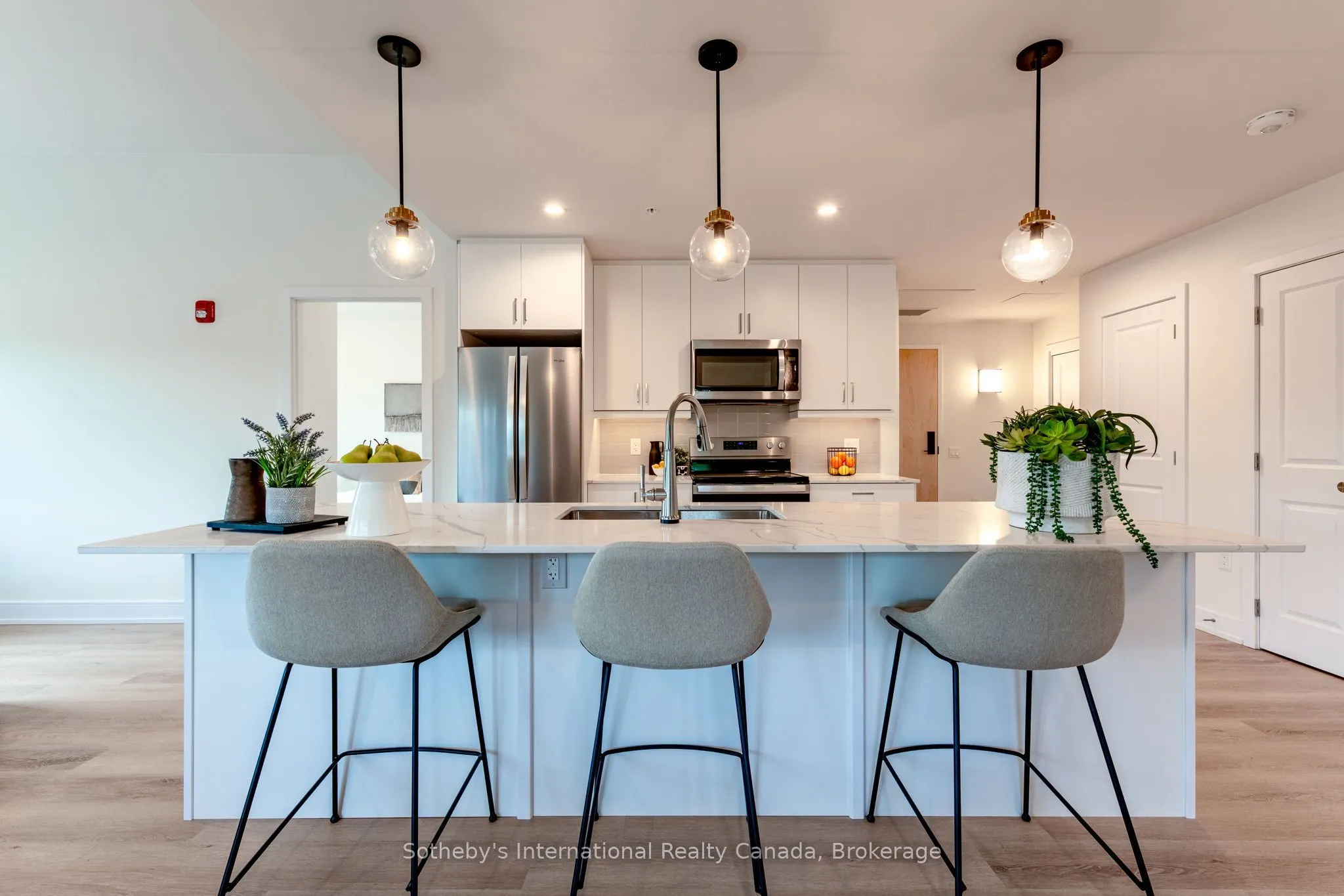121 Mary St Street #311