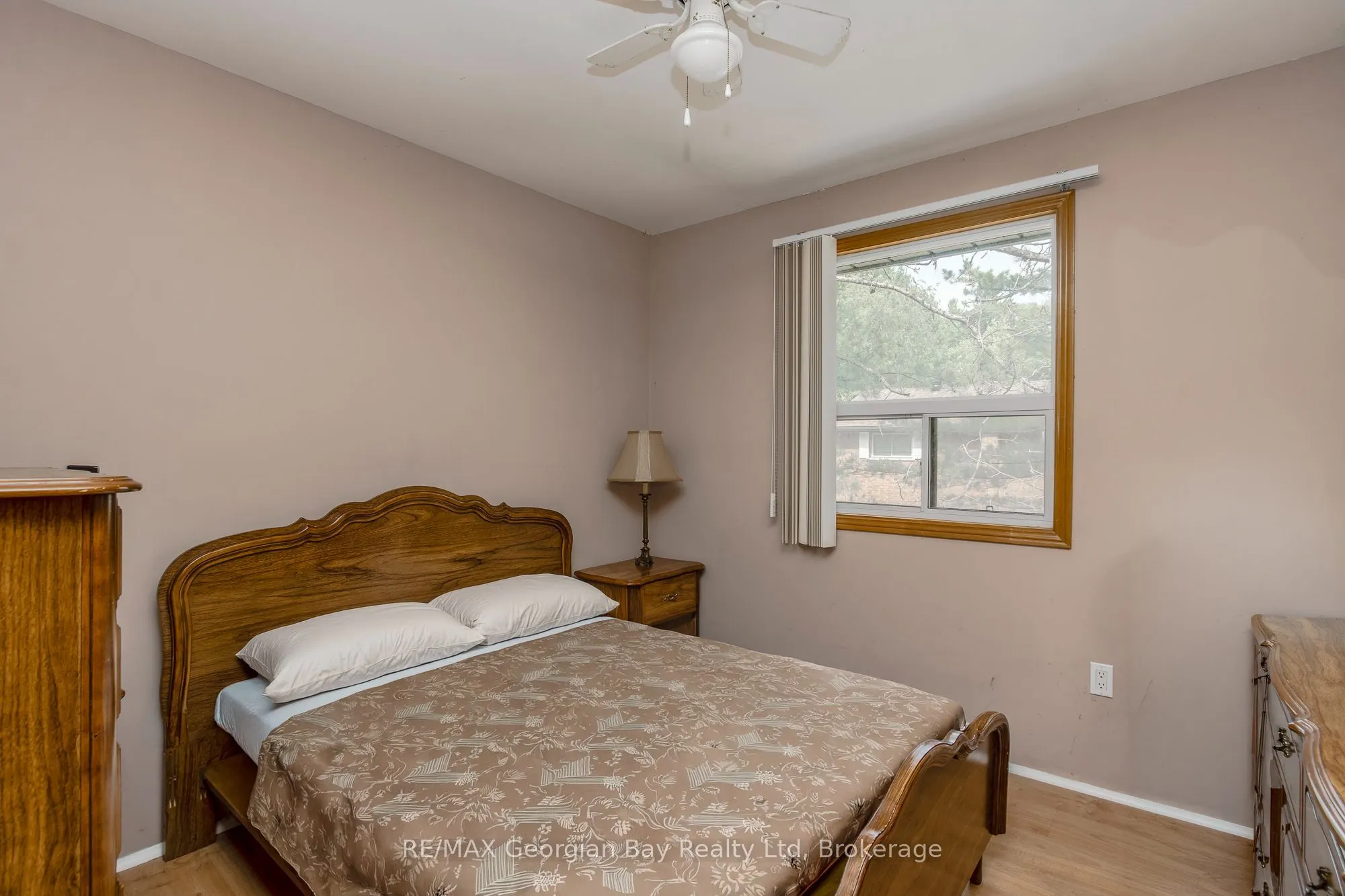 754 Lafontaine Road W