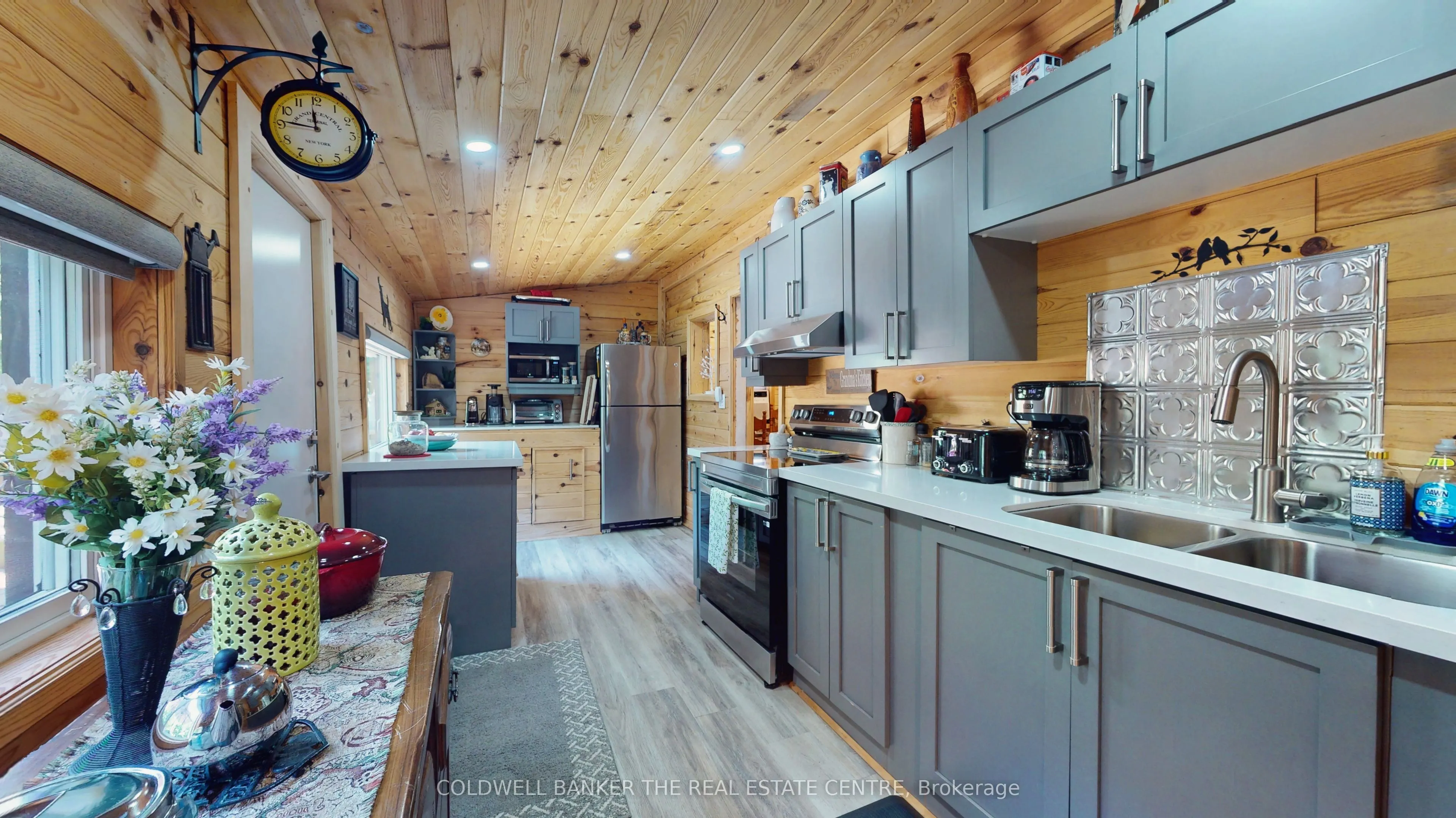 5594 Upper Big Chute Road