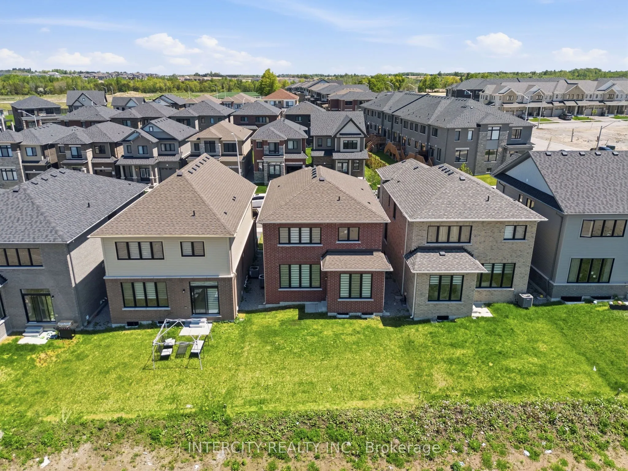 10 Kingsbury Trail
