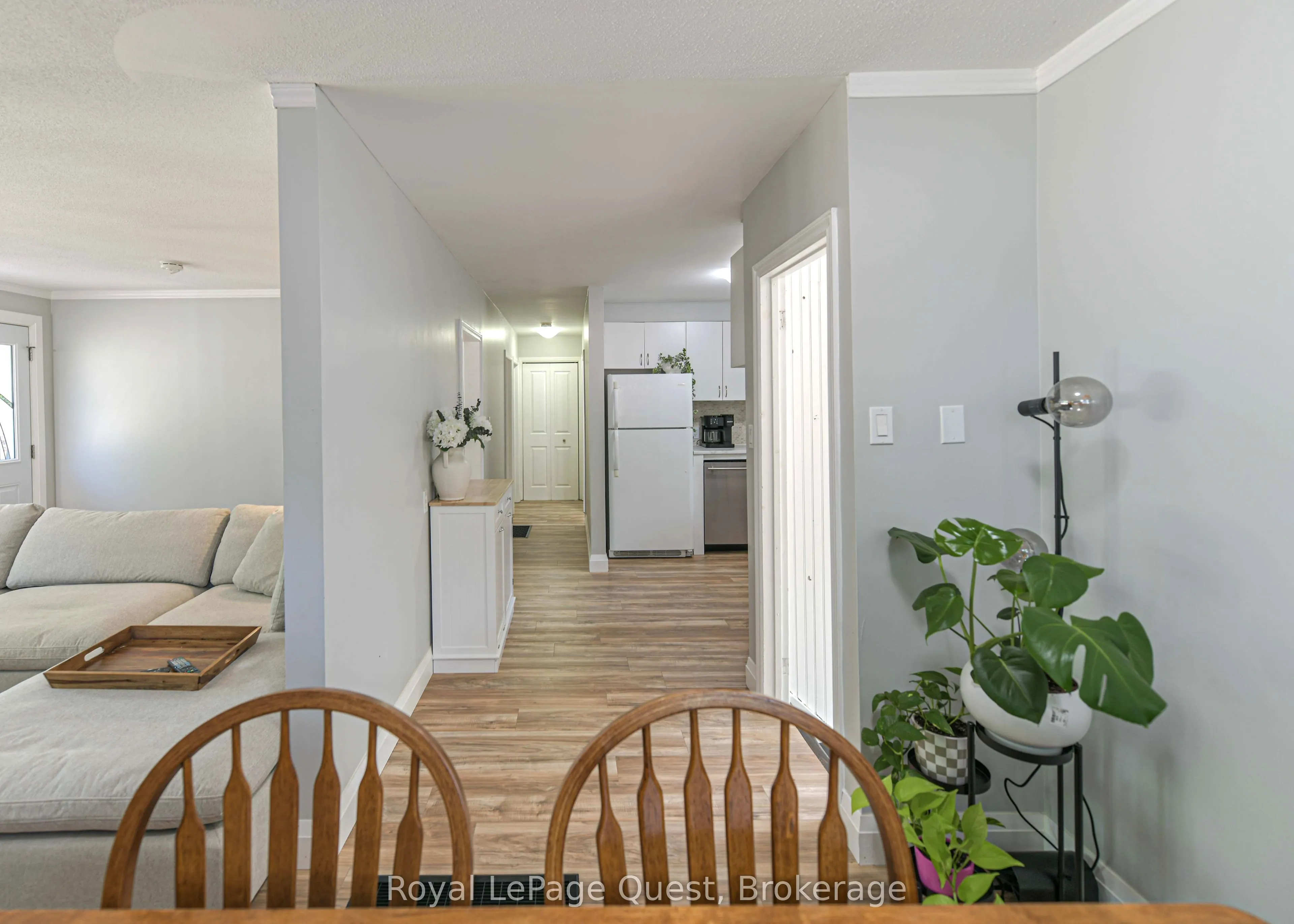 401 Mississaga Street W