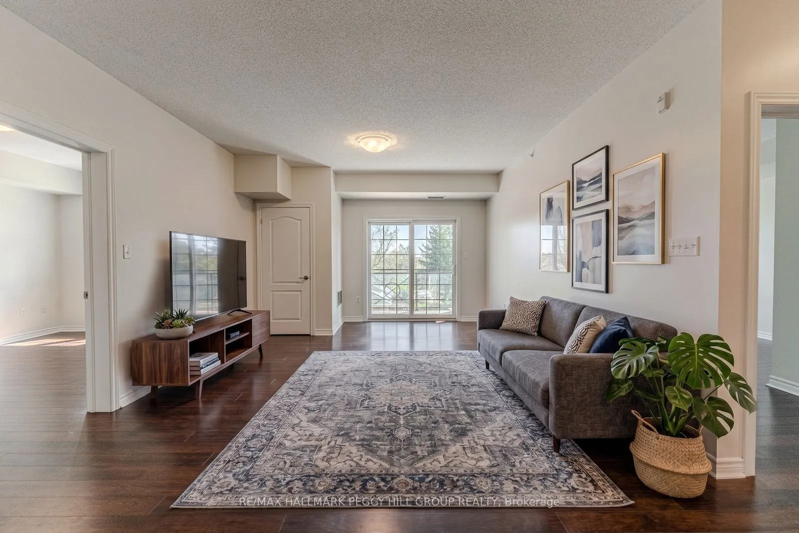 45 Ferndale Drive S #305