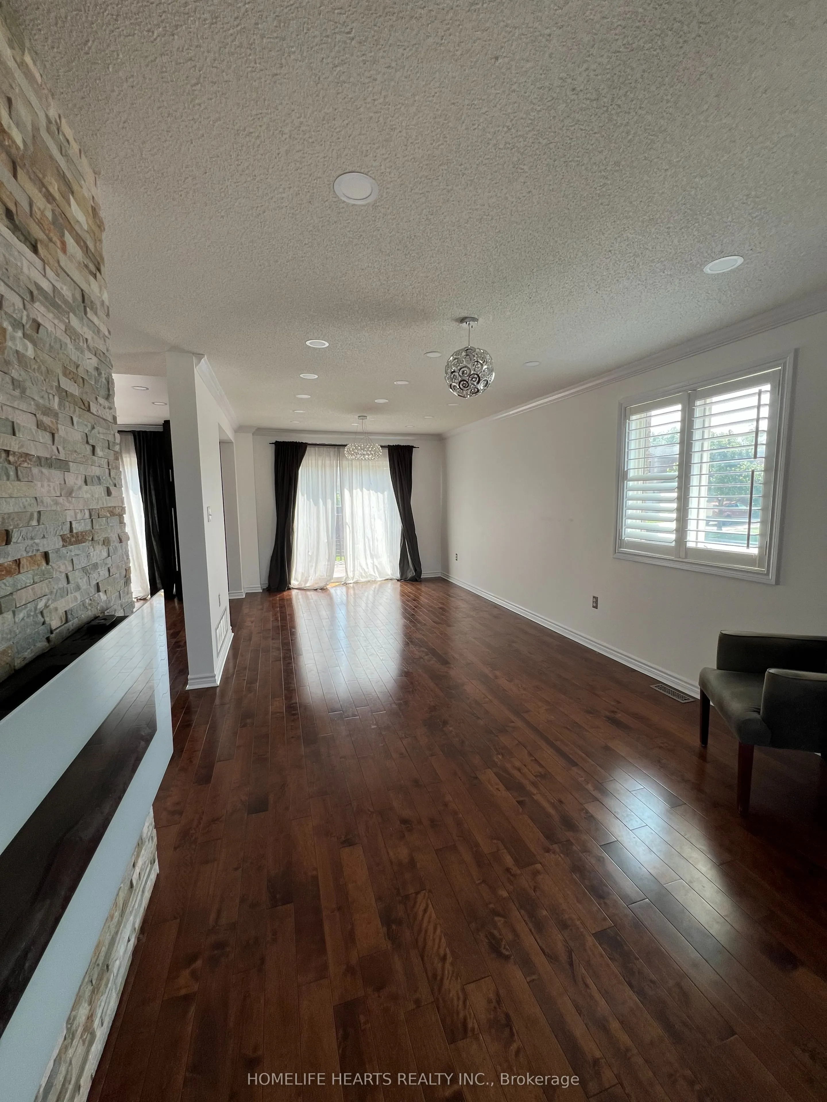 1 Glenhill Drive