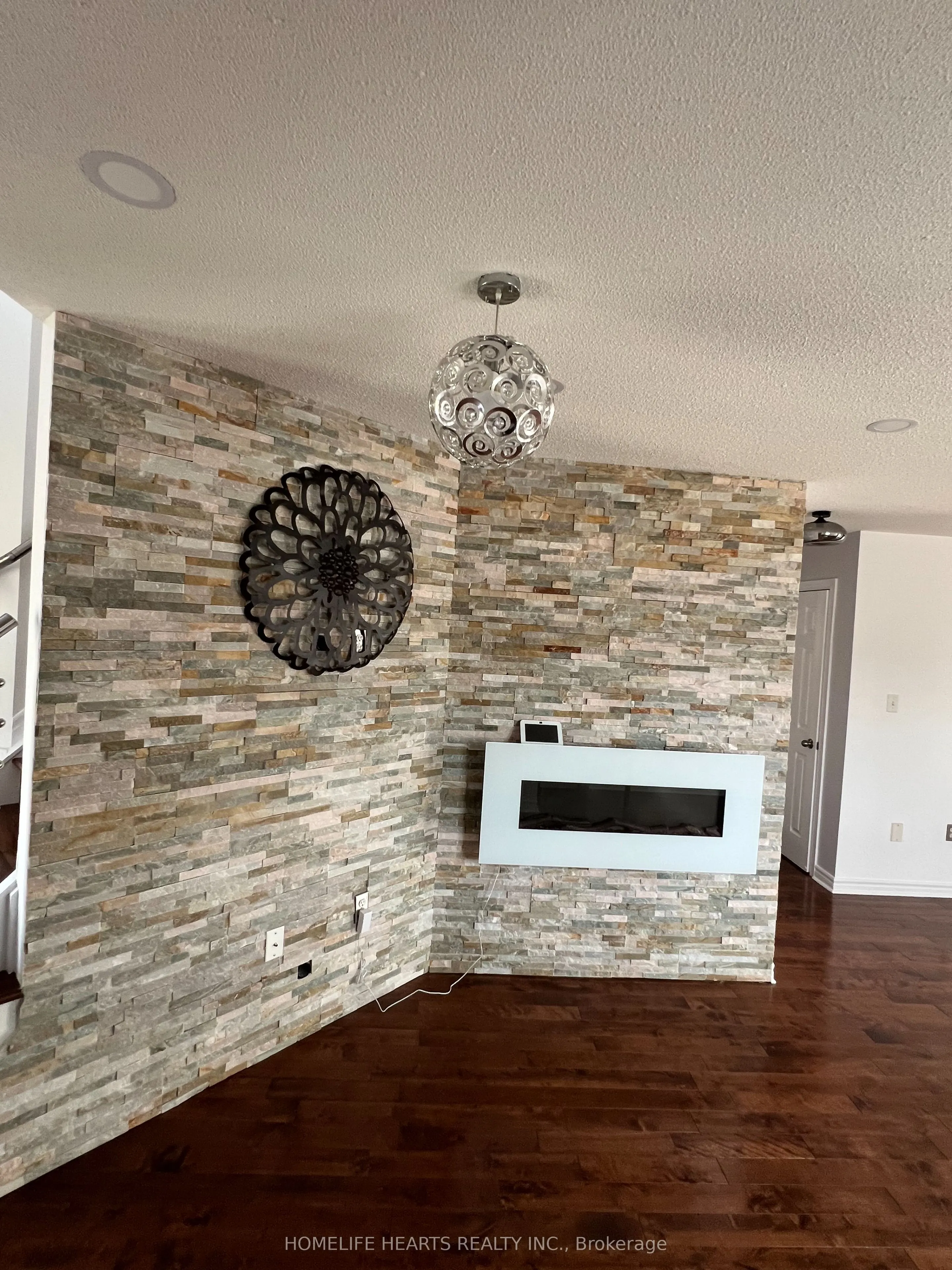 1 Glenhill Drive
